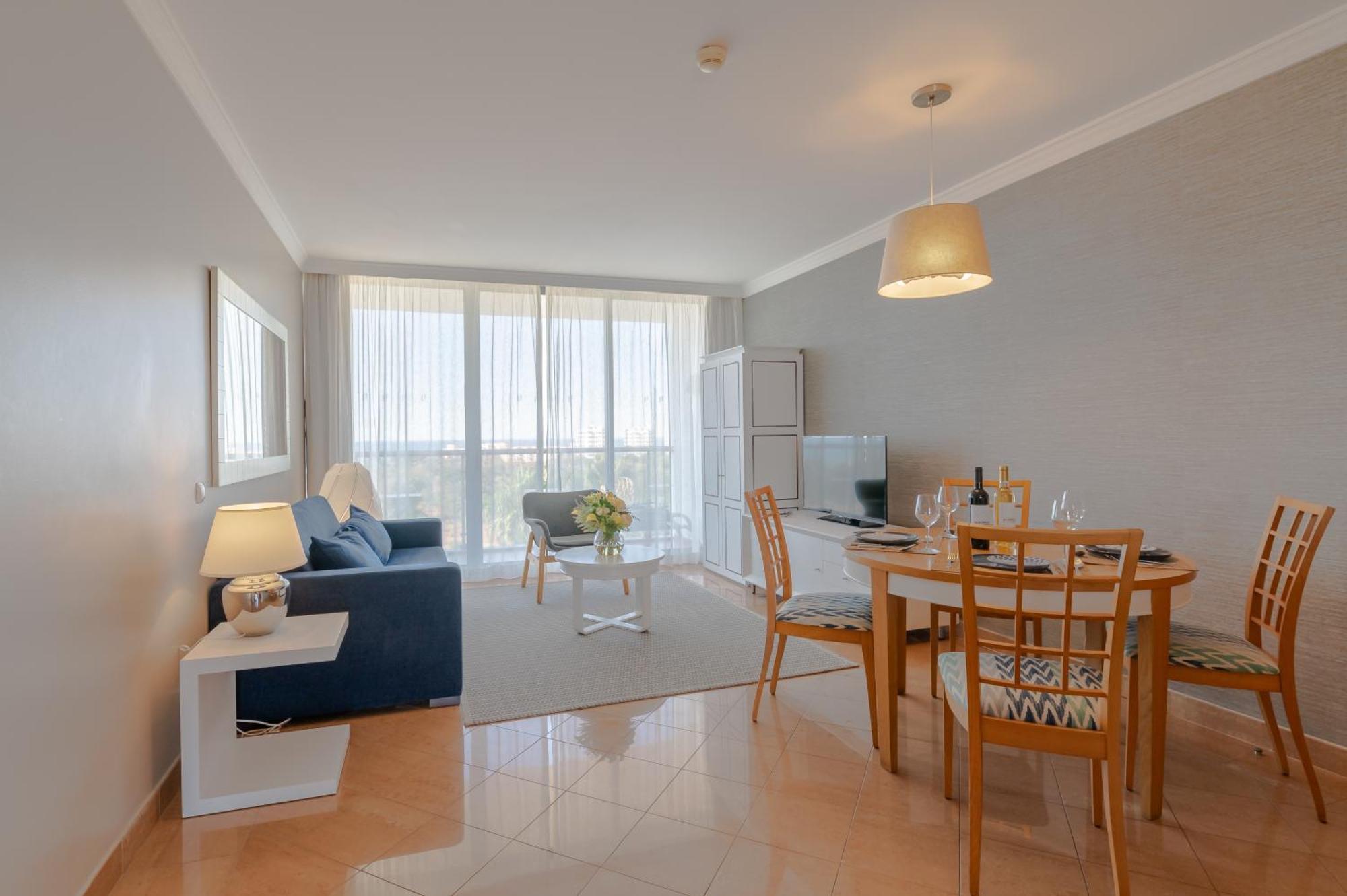Pestana Park 4*