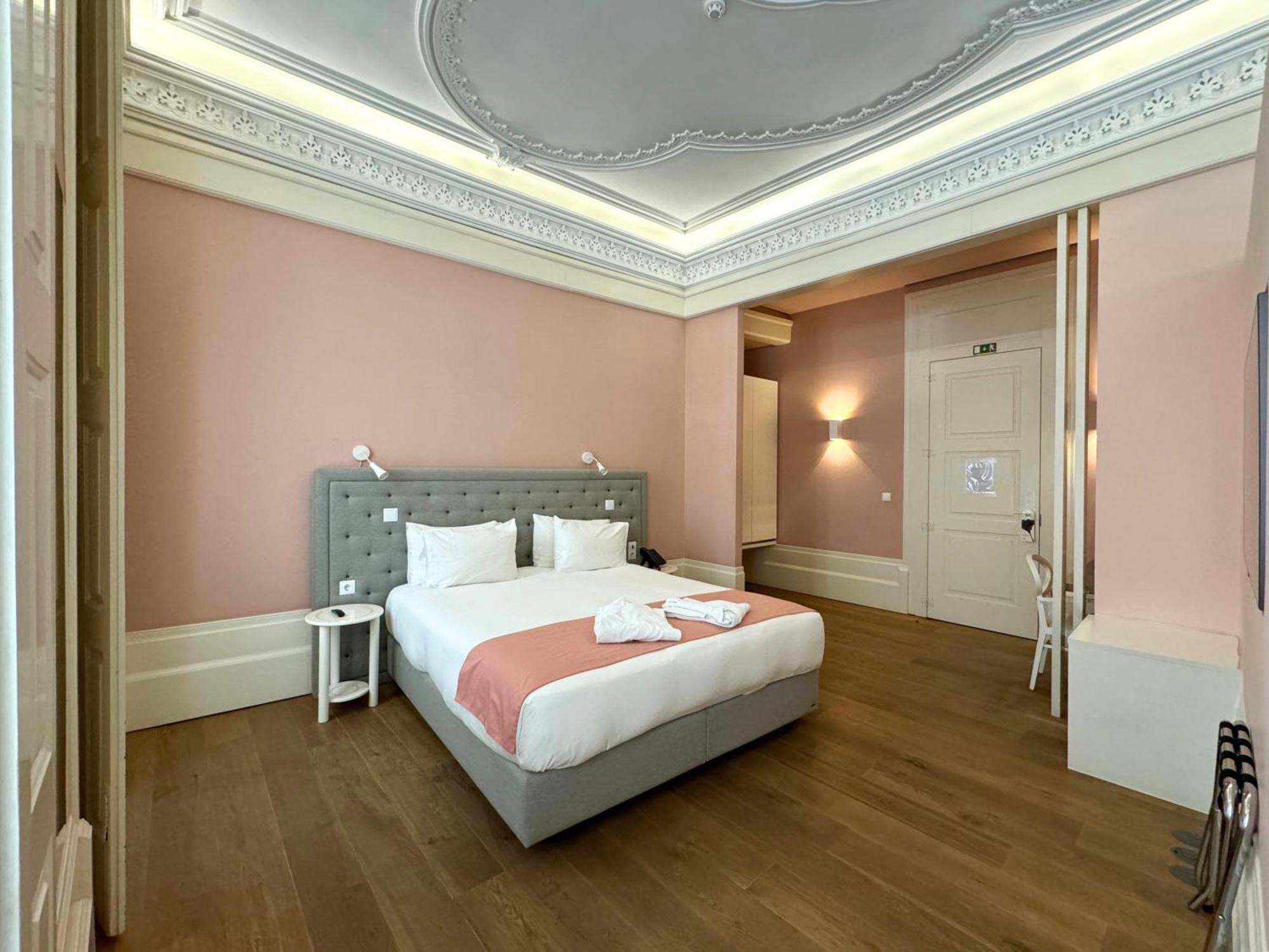 Emaj Boutique Hotel