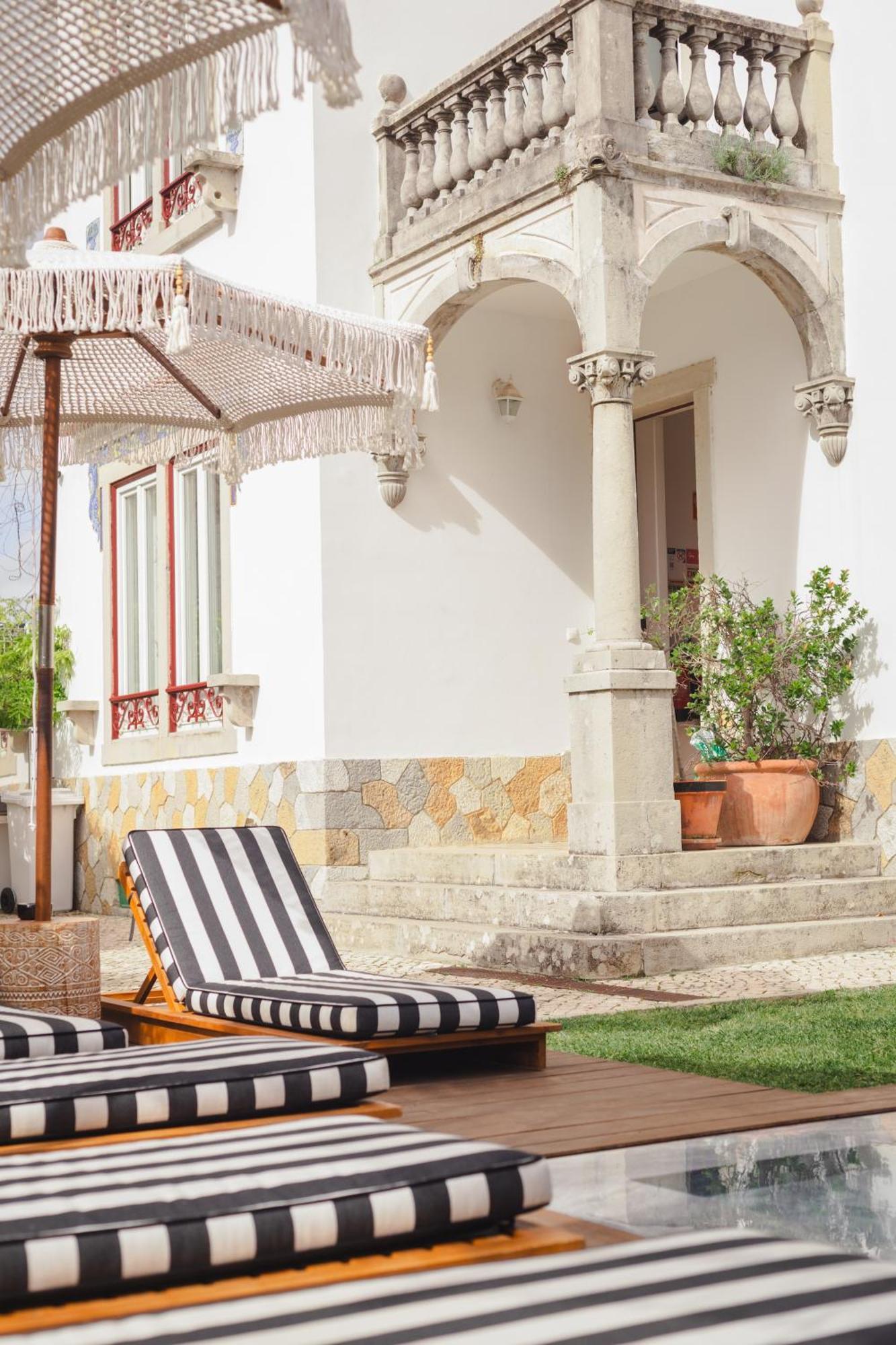 The Salty Pelican Beach Retreat *