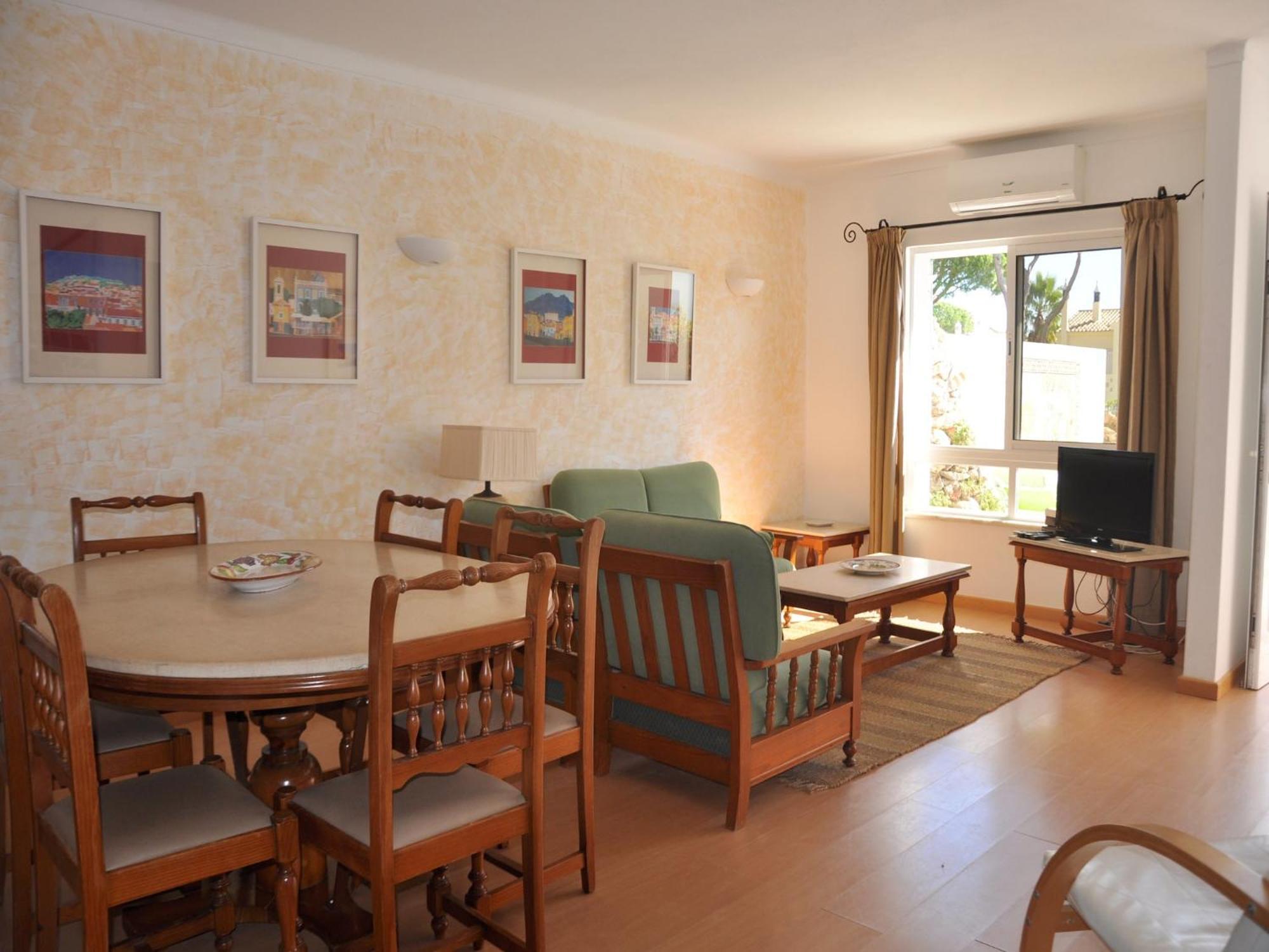 Horacio Is Located Near The Center Of Villa Vilamoura