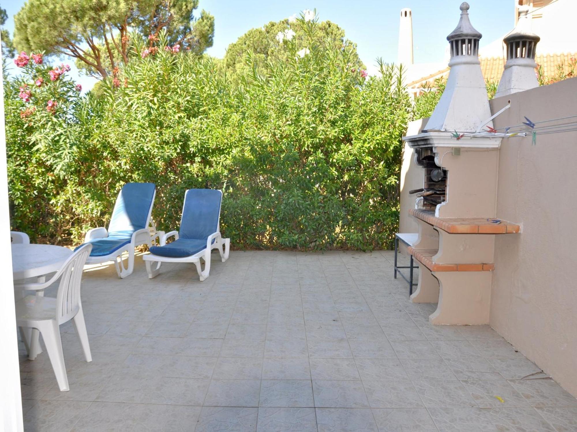 Horacio Is Located Near The Center Of Villa Vilamoura