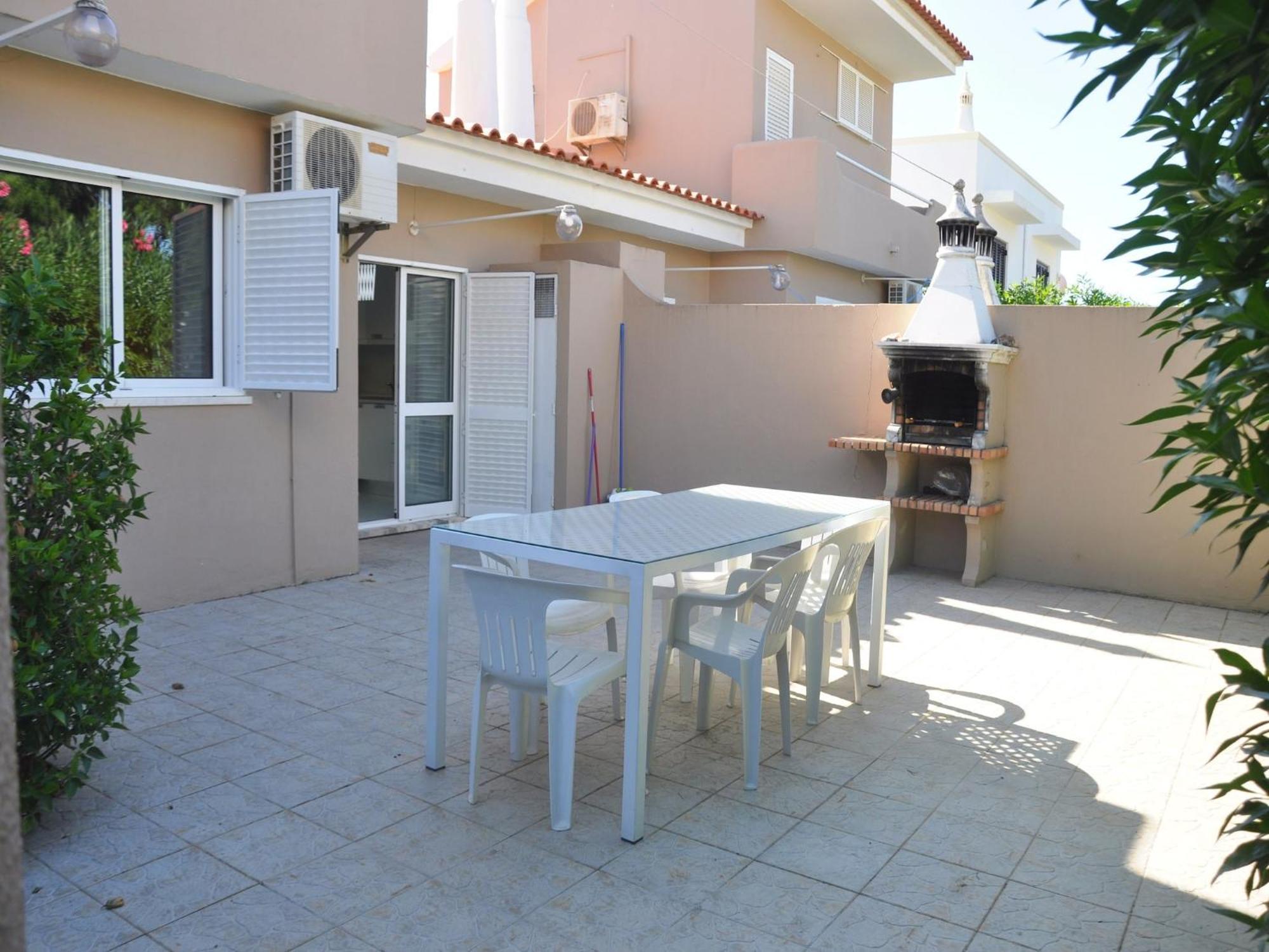 Horacio Is Located Near The Center Of Villa *
