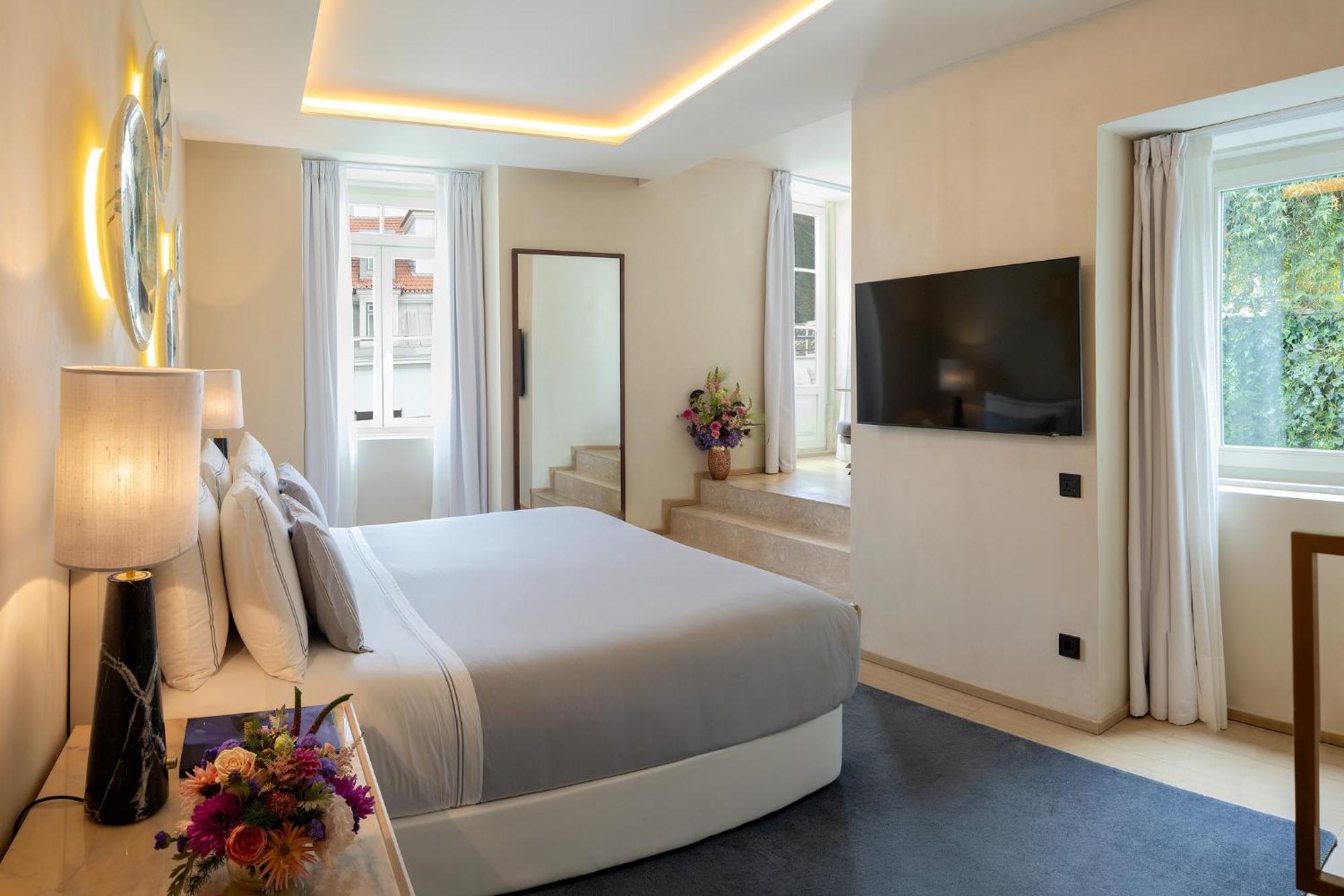 The One Palacio Da Anunciada 5* Lissabon
