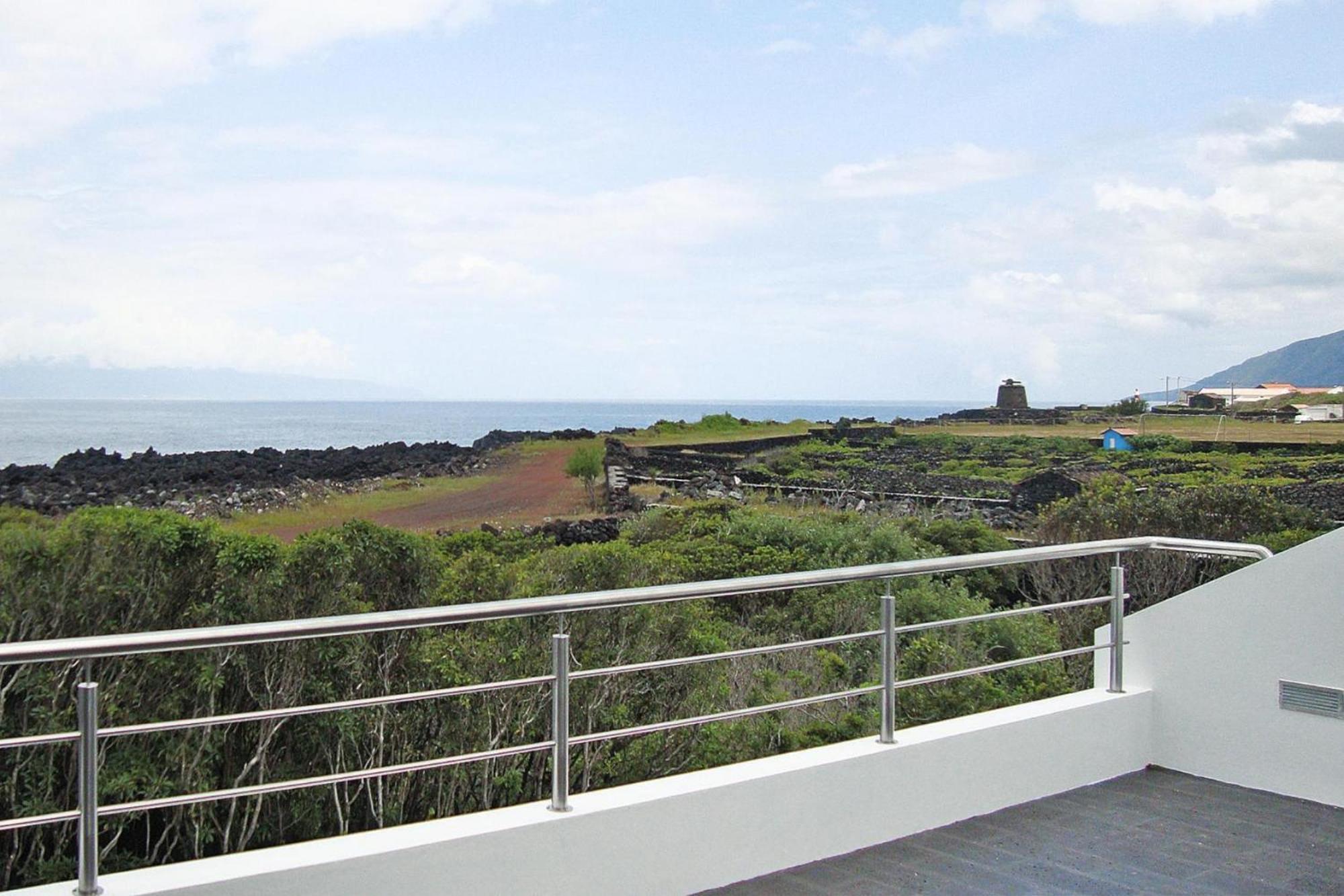 Semi Detached Pra Nha De Baixo Pico Azores *