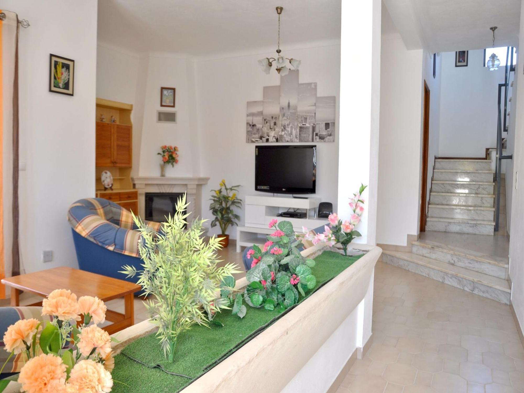 Holiday home Spacious In The Typical Portuguese Style With Private Swimming Pool Near *