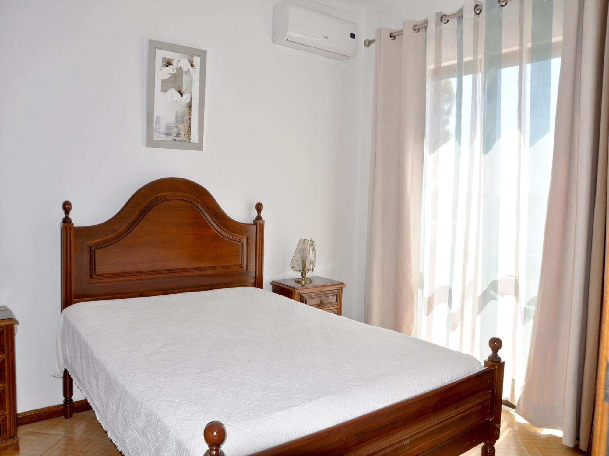 Spacious In The Typical Portuguese Style With Private Swimming Pool Near Vilamoura