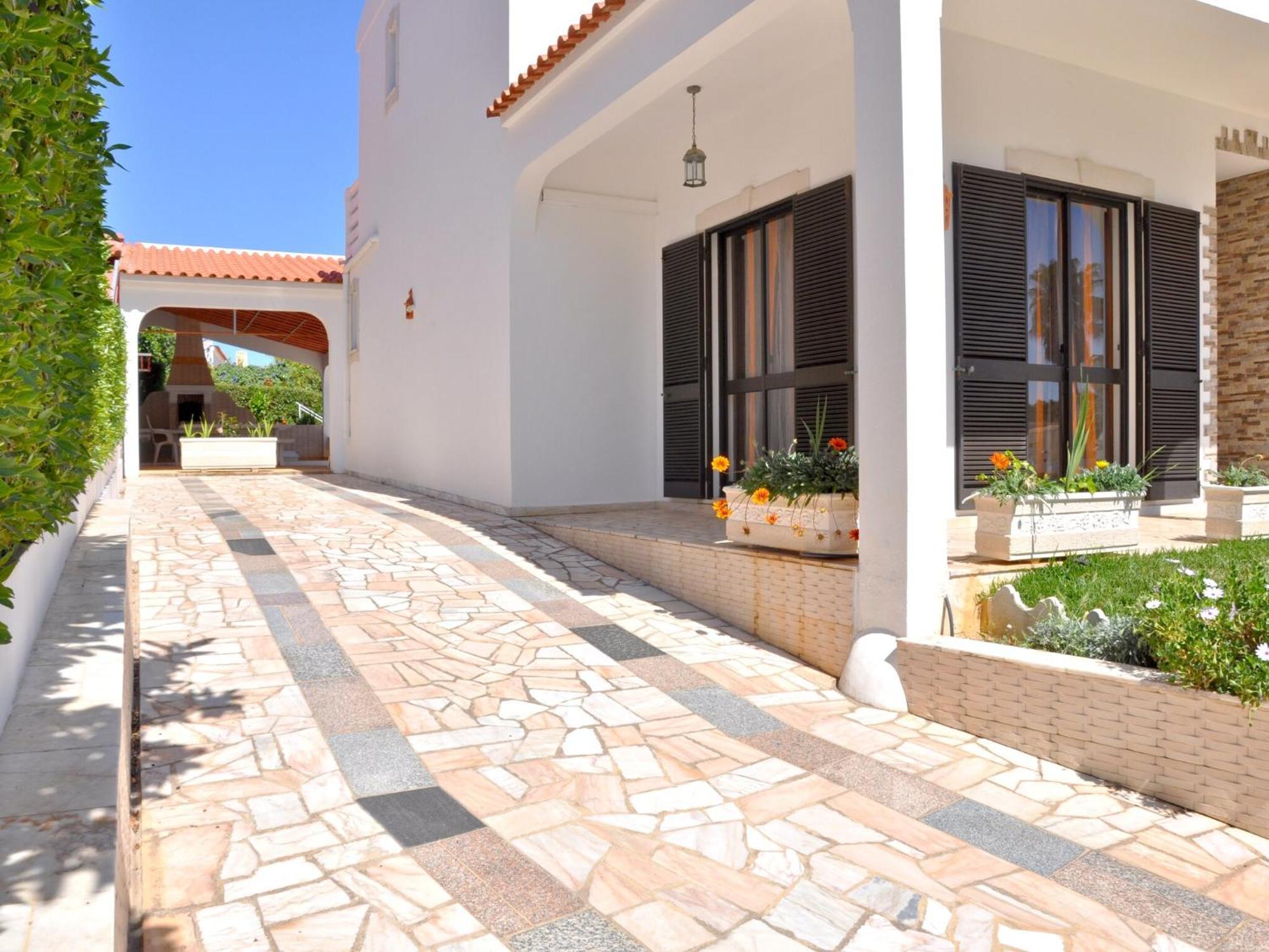 Holiday home Spacious In The Typical Portuguese Style With Private Swimming Pool Near *