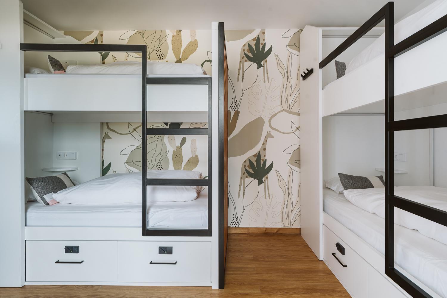 The Salty Pelican Yoga & Surf Retreat Hotel Peniche