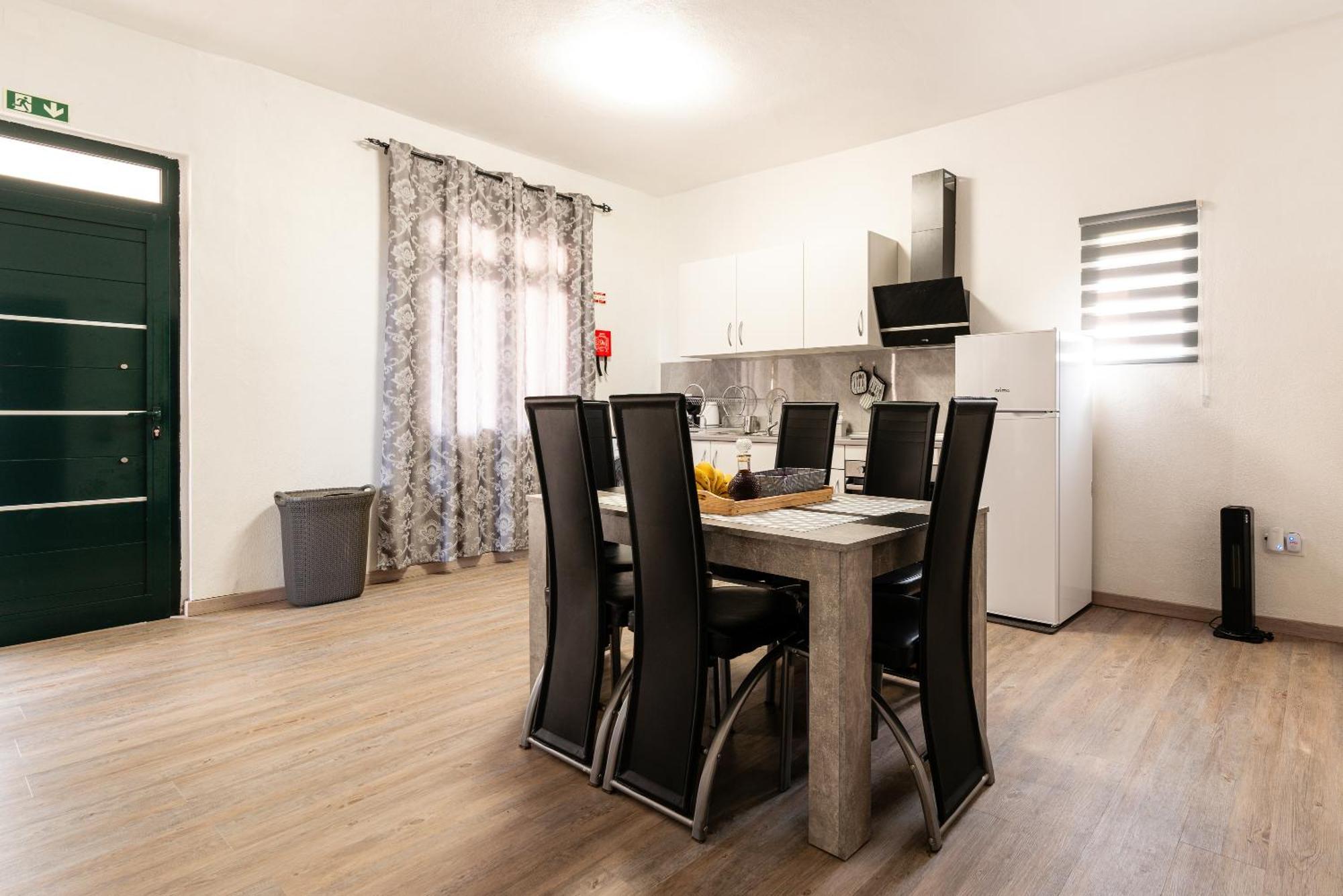 Achada House *
