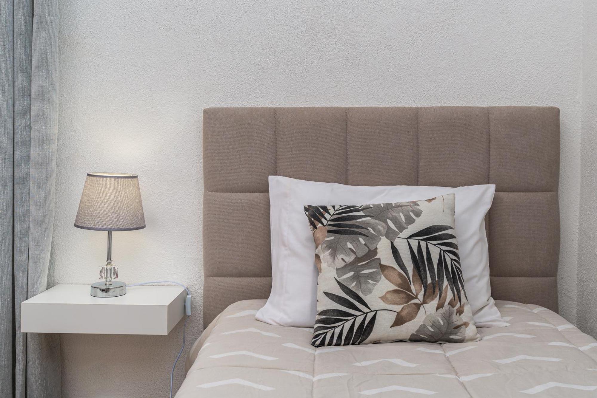 Apartment Achada House *