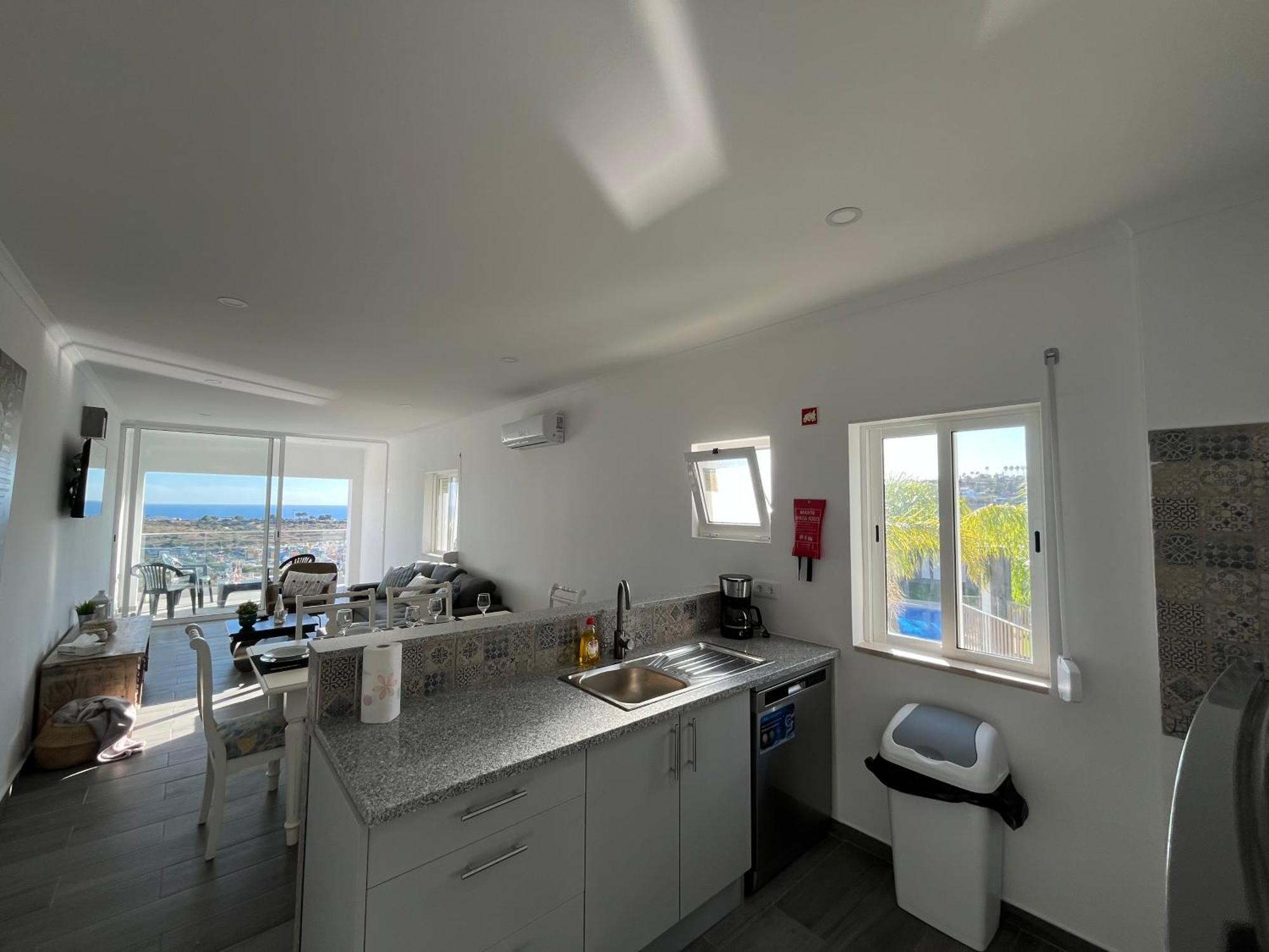 Ocean View By Charmes B Apartamento *