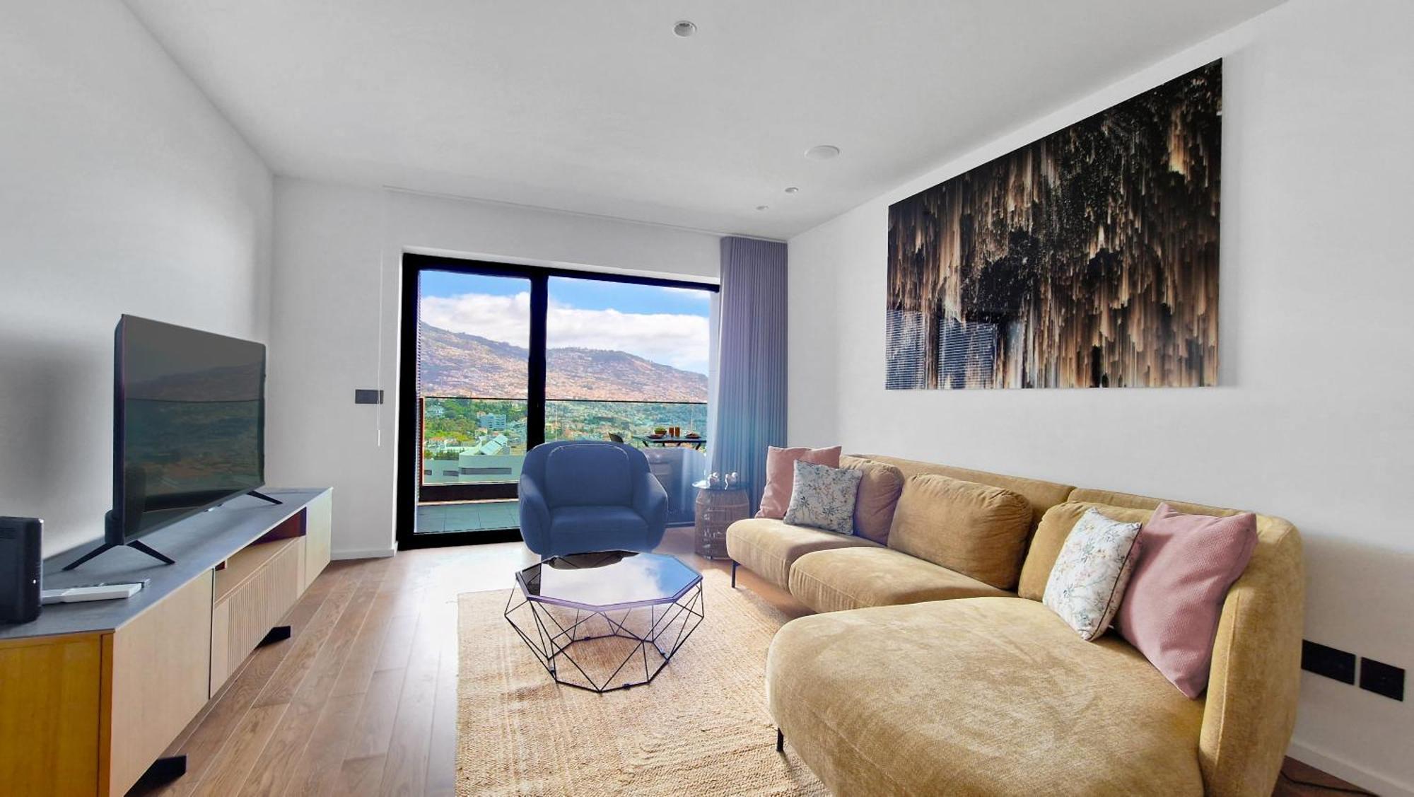 Lux By Lovelystay Apartment *