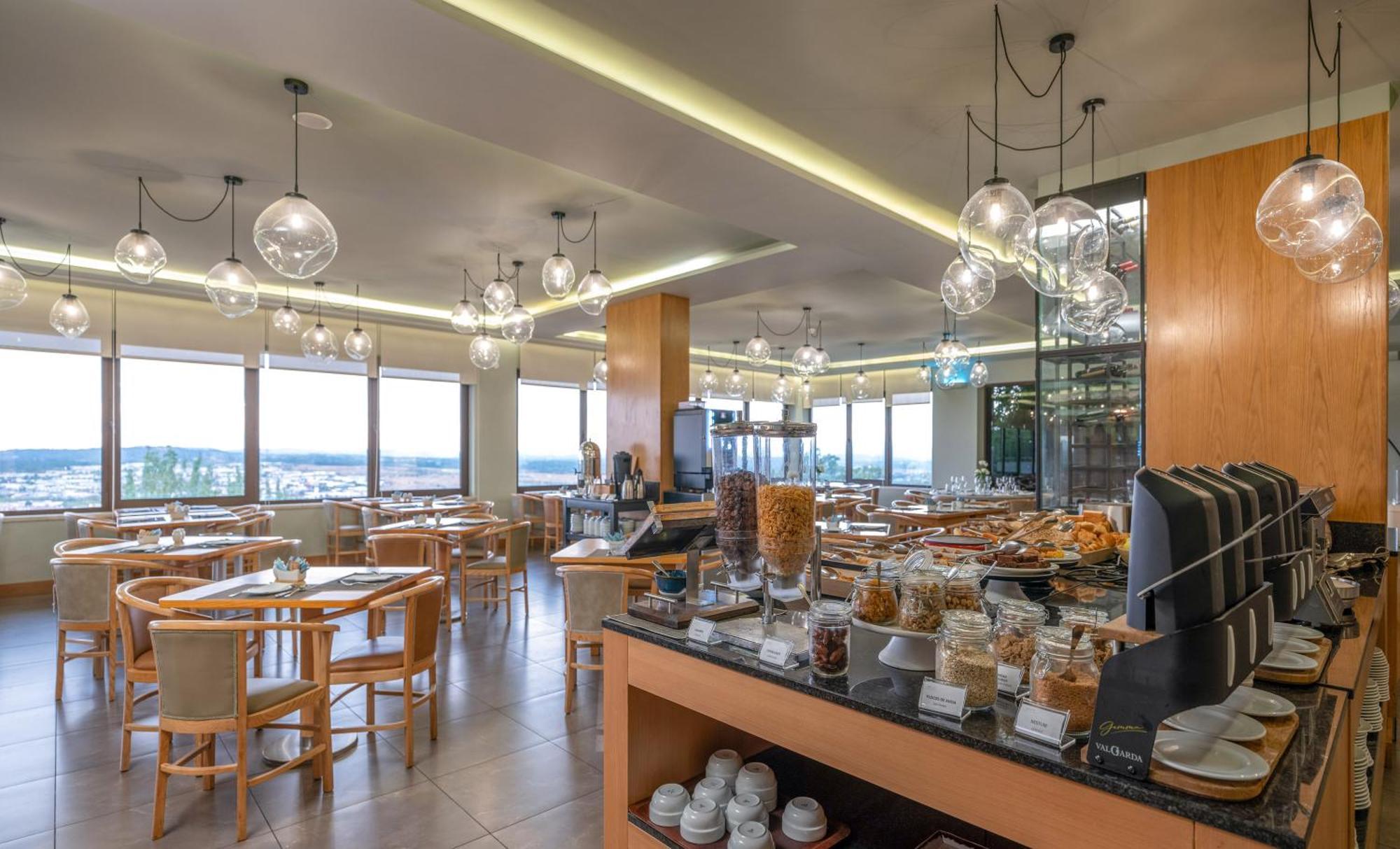 Hotel Melia Castelo Branco 4*