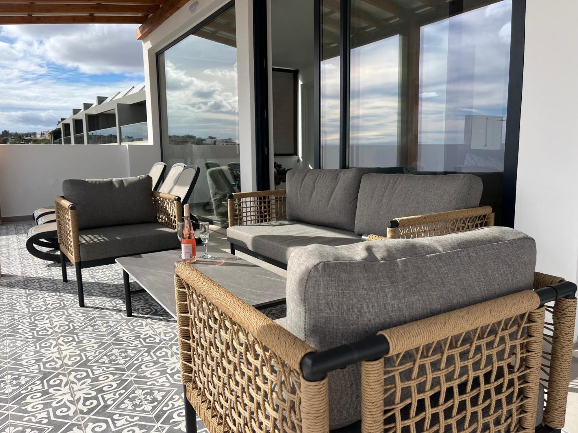 Ocean View By Charmes Penthouse Apartment