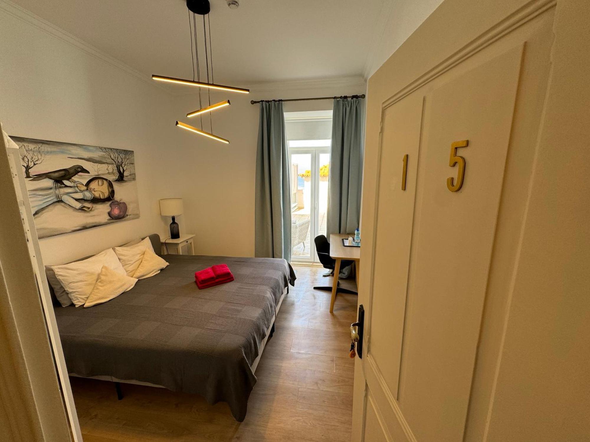 Residencial Real Guest house *