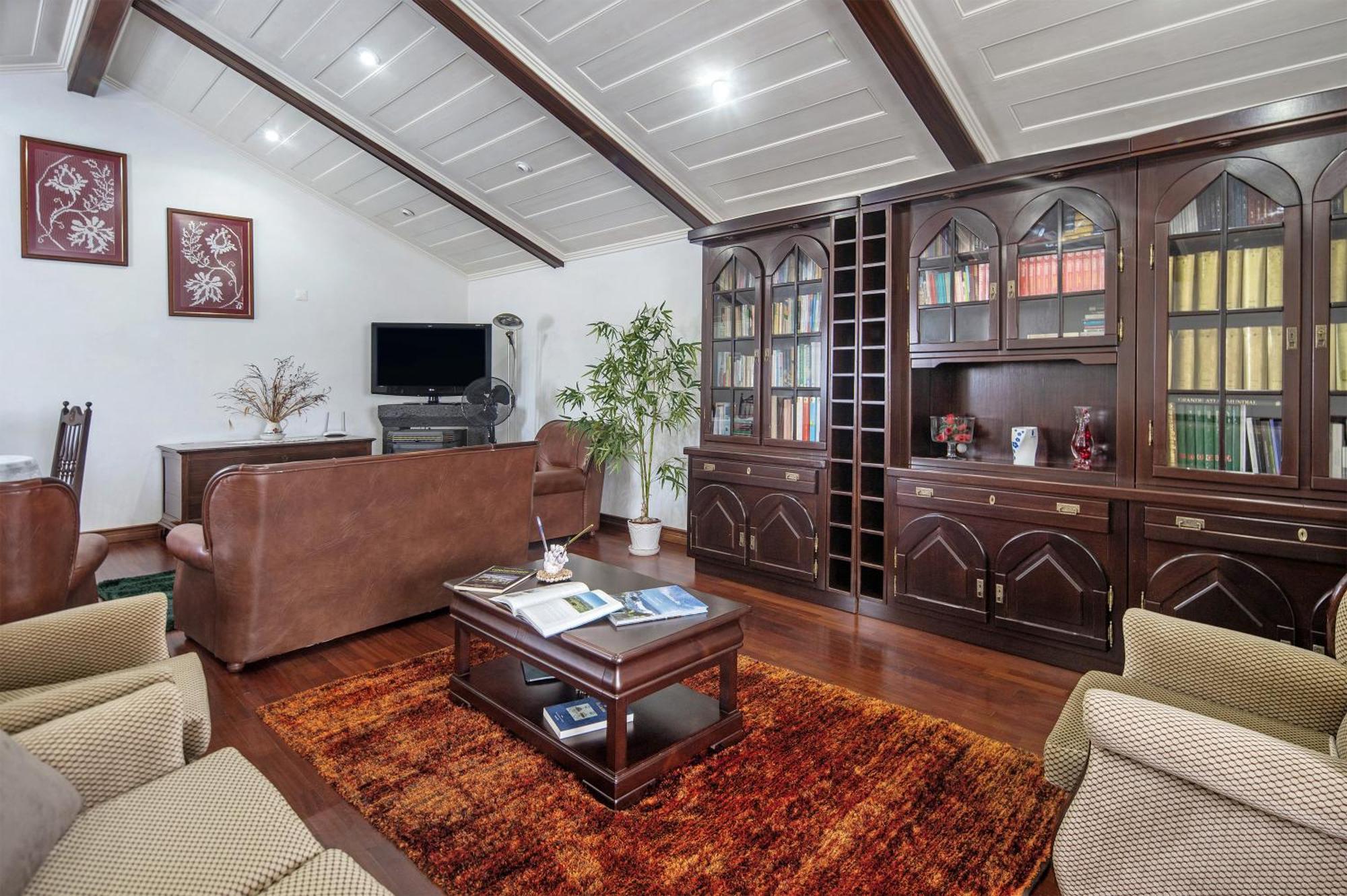 Bettencourt 2 Apartment *