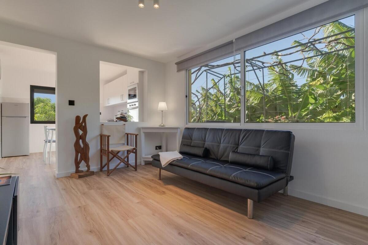 Sky & Ocean Apartment