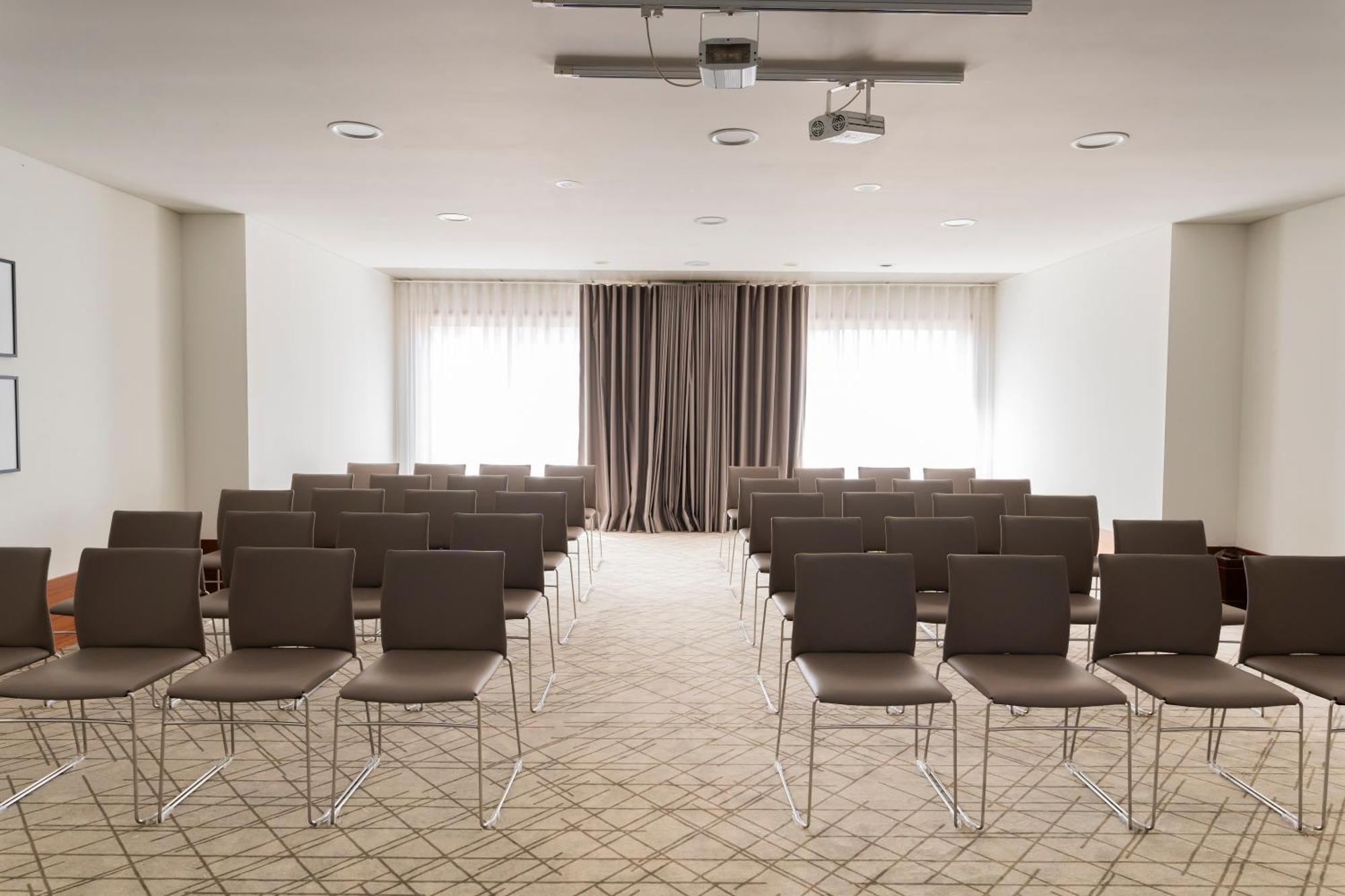 Apartahotel Gaia 4*