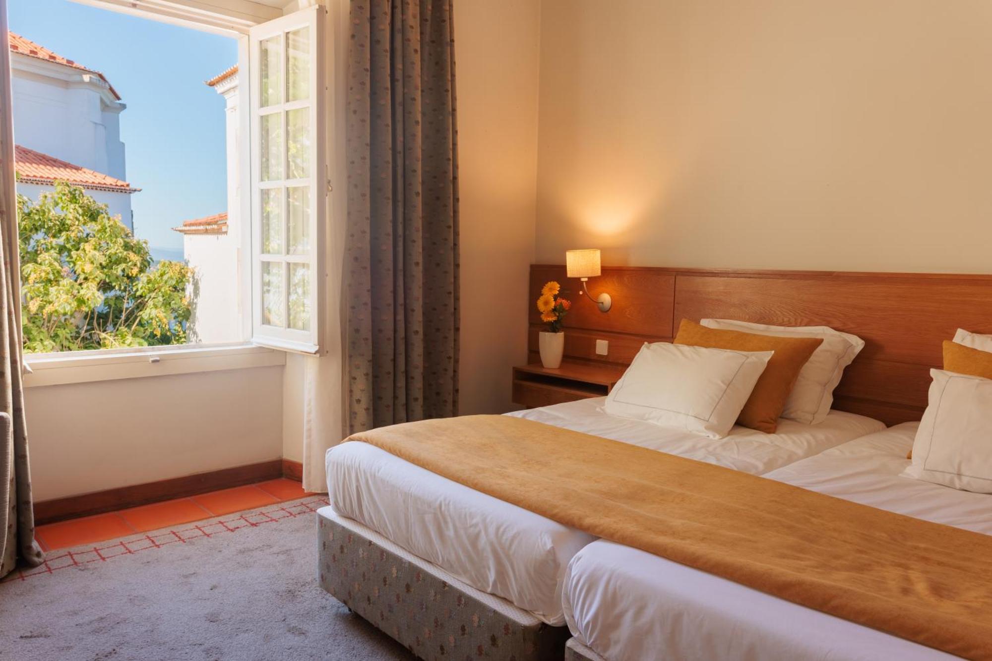 Hotel De - Fatima *