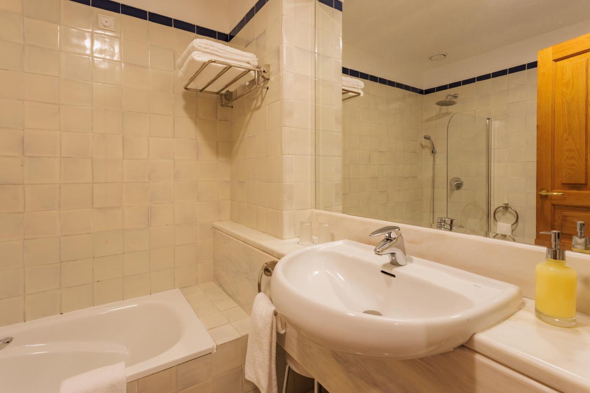 De - Fatima Hotel Ourem