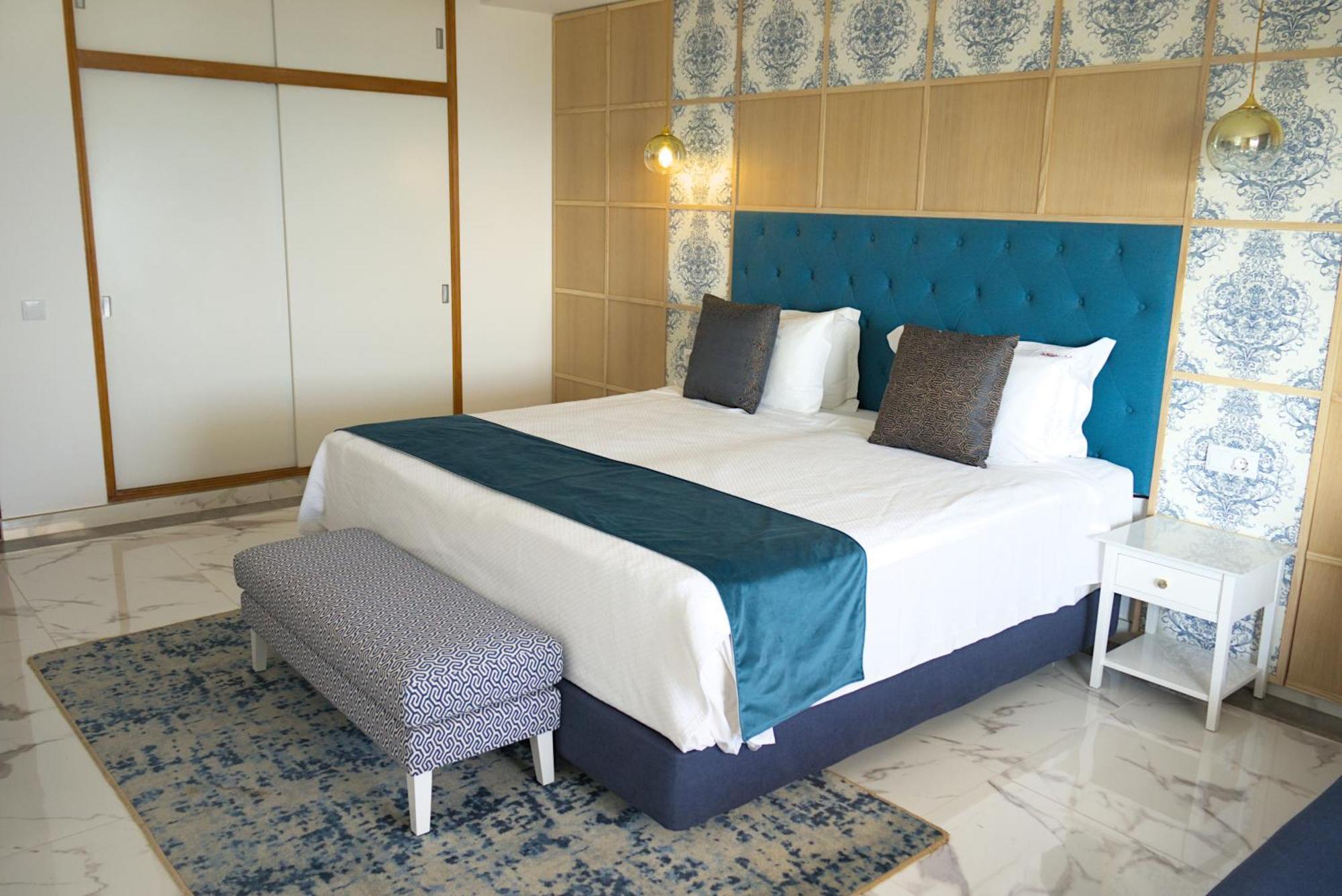 Aparthotel Grand Muthu Oura View Club