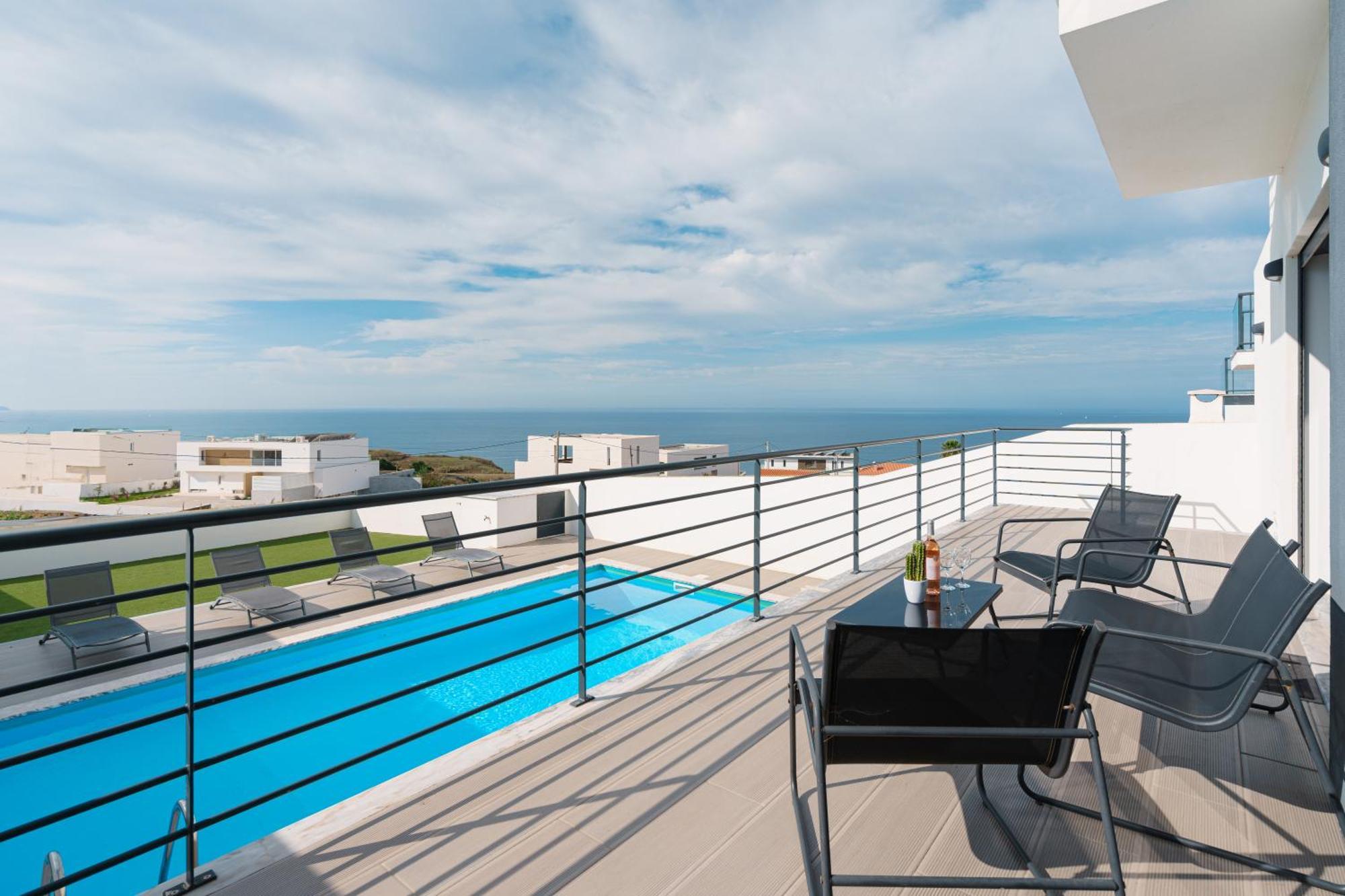 Silver With Ocean View Villa *