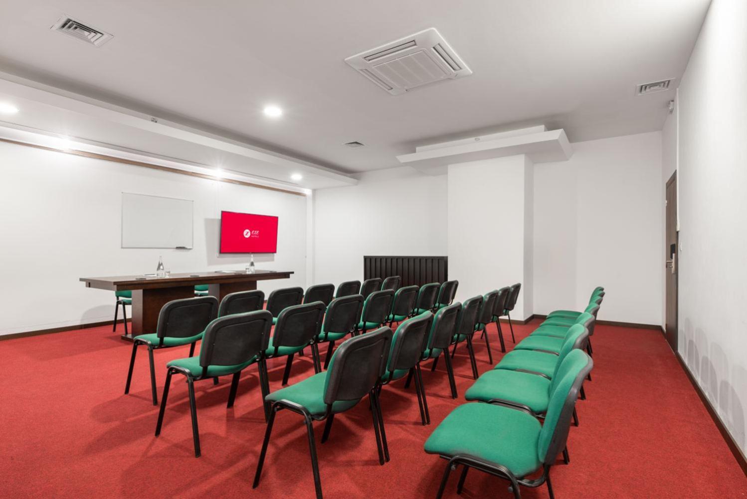 Exe Sao Lazaro Hotel 4*