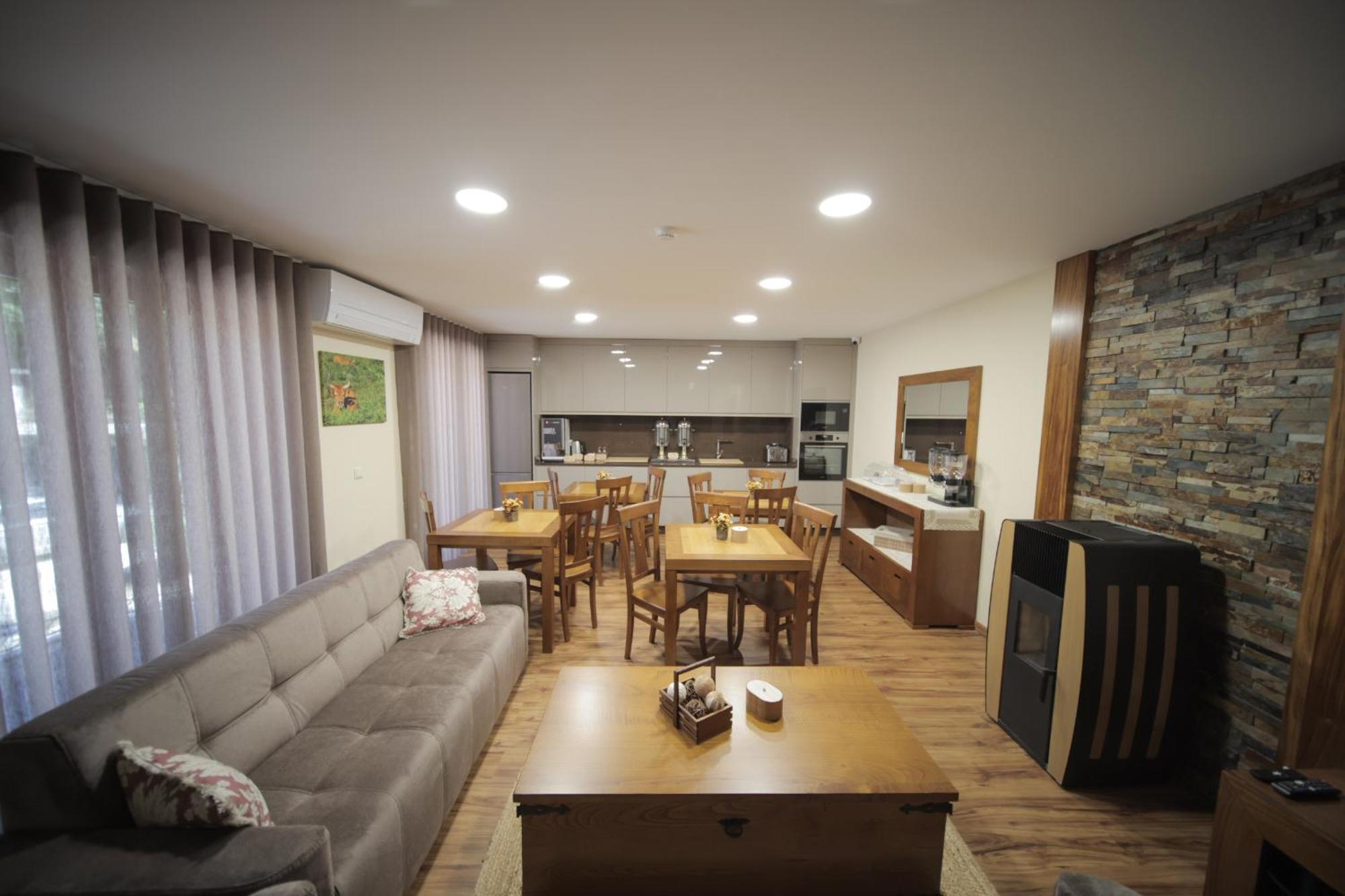 Hostal Casa Da Fonte - *