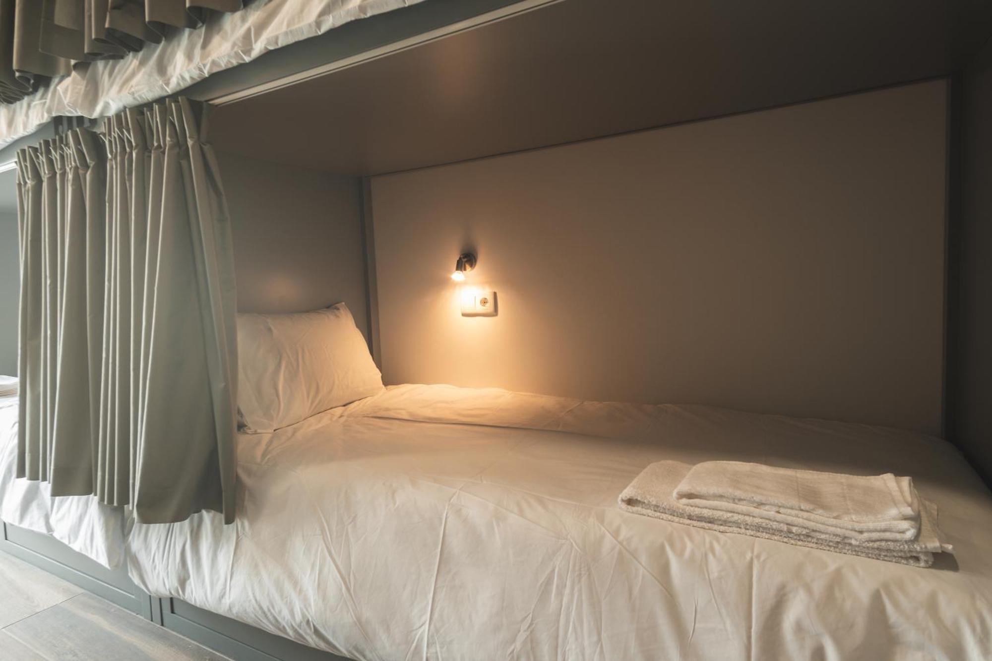 Hostel Paredes Surf House Pataias