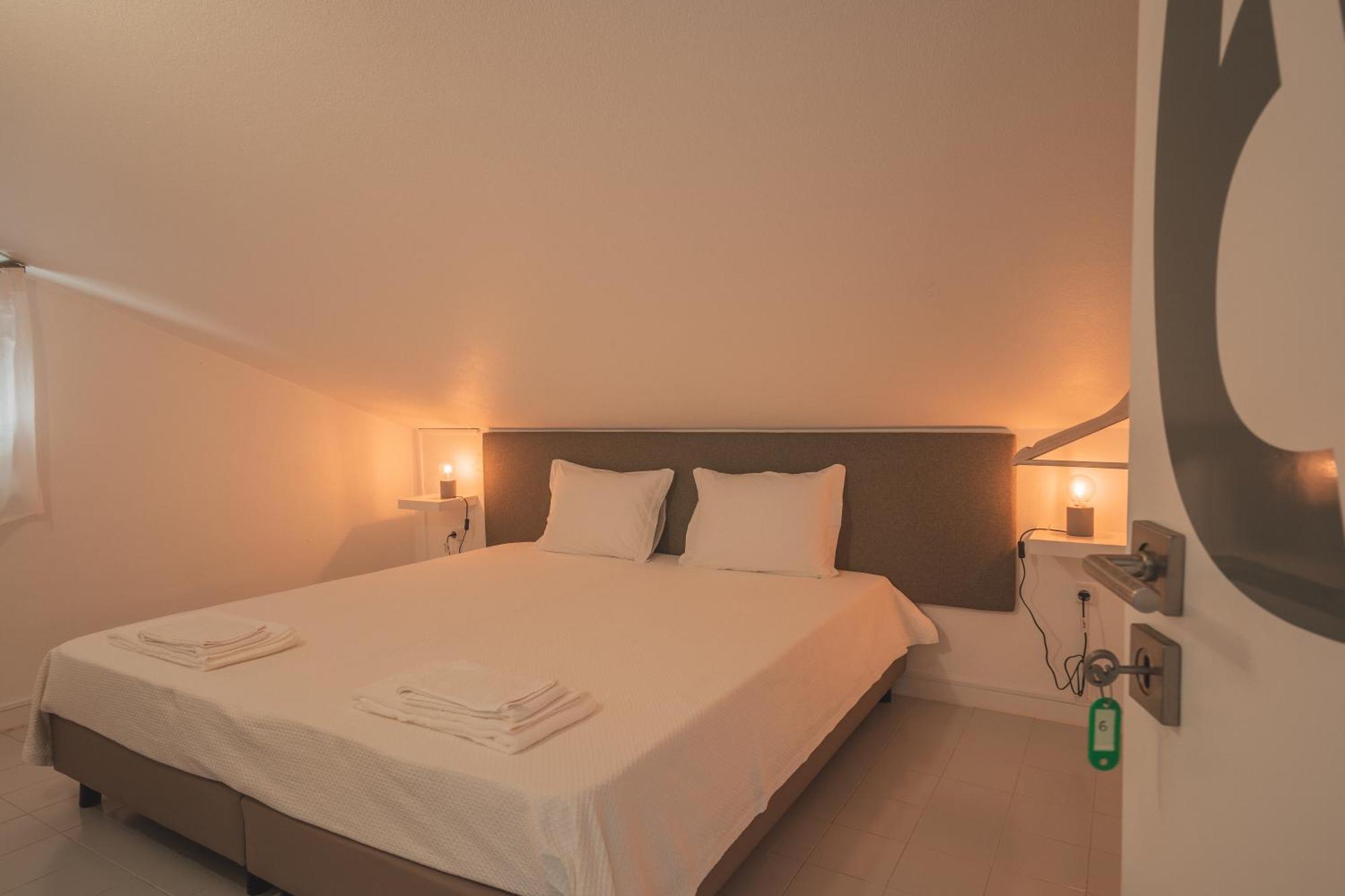 Hostel Paredes Surf House Pataias