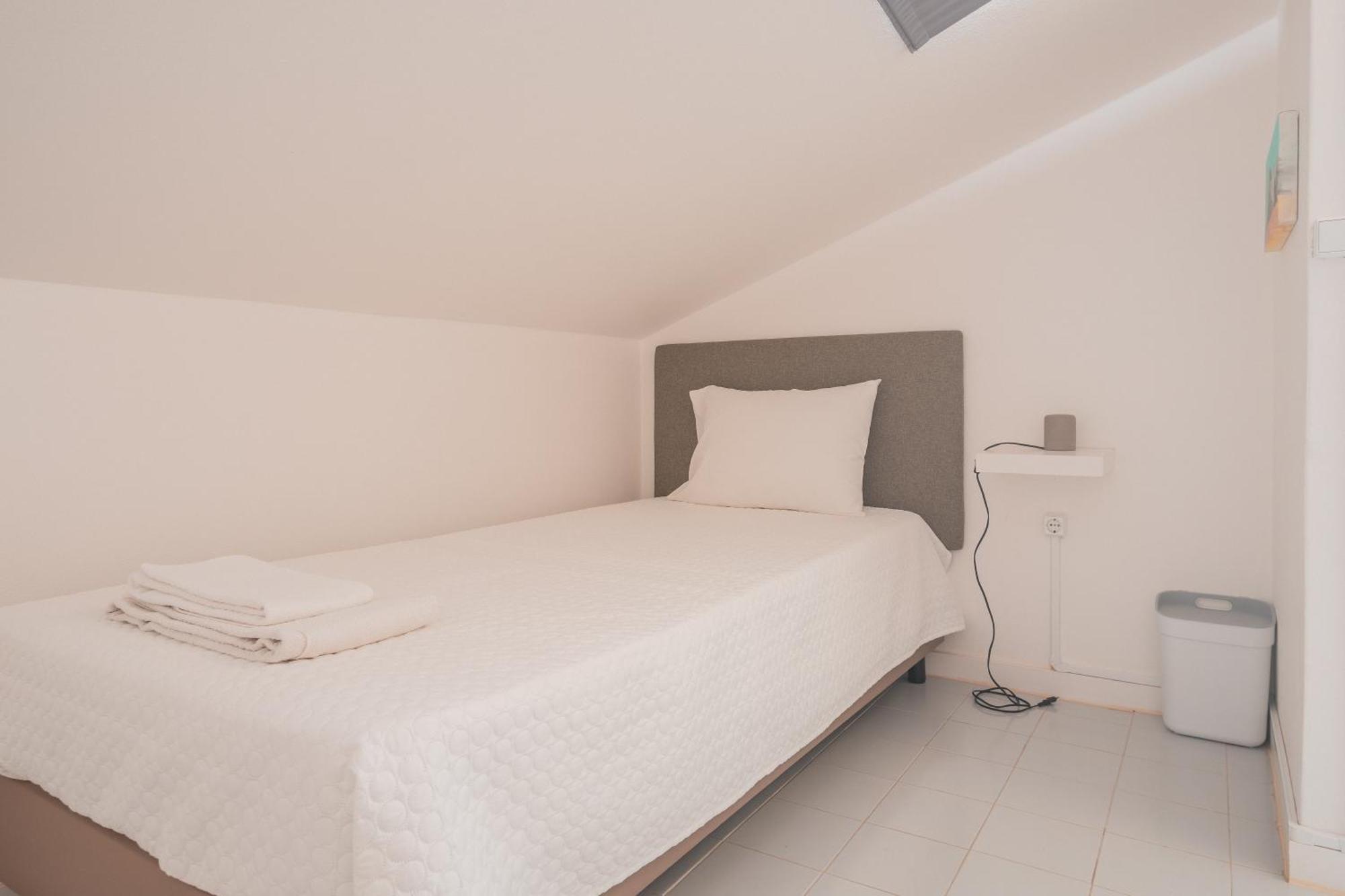 Paredes Surf House Hostel Pataias