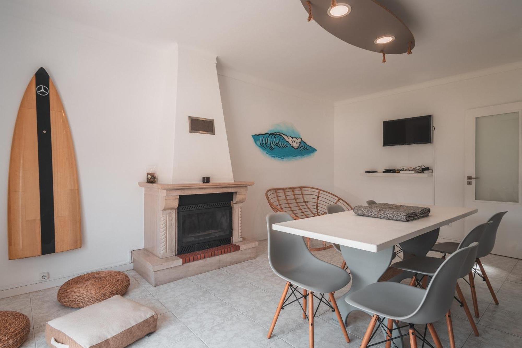 Paredes Surf House Hostel Pataias