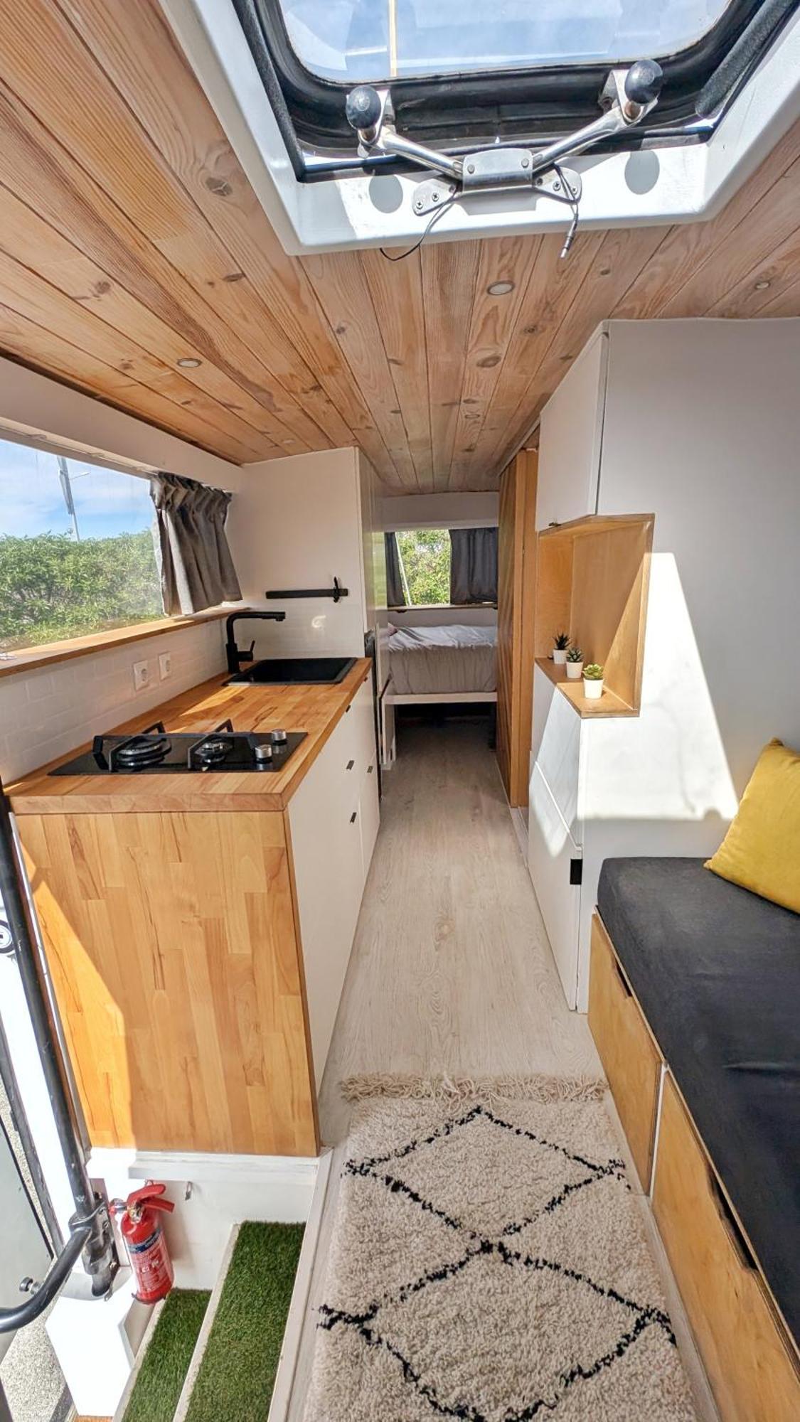 Unique Minibus Tiny Ericeira