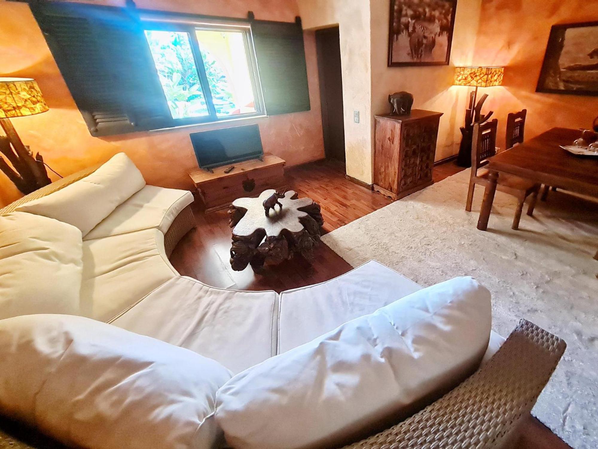 Villa Paraiso - Naturism Optional Adults Only Bed & Breakfast