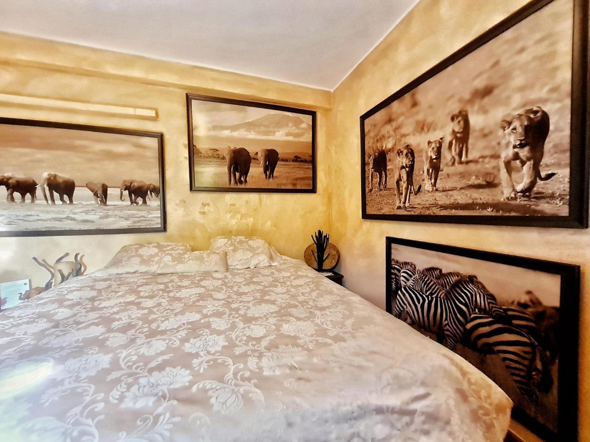 Bed & Breakfast Villa Paraiso - Naturism Optional Adults Only