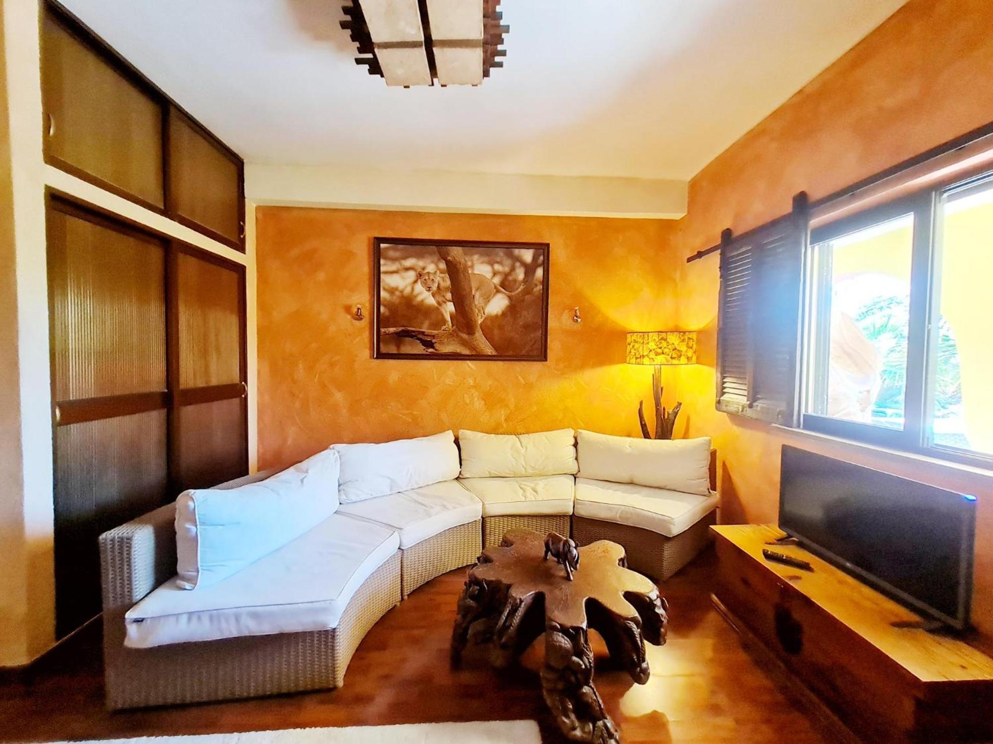 Villa Paraiso - Naturism Optional Adults Only Bed & Breakfast Porches (Algarve)