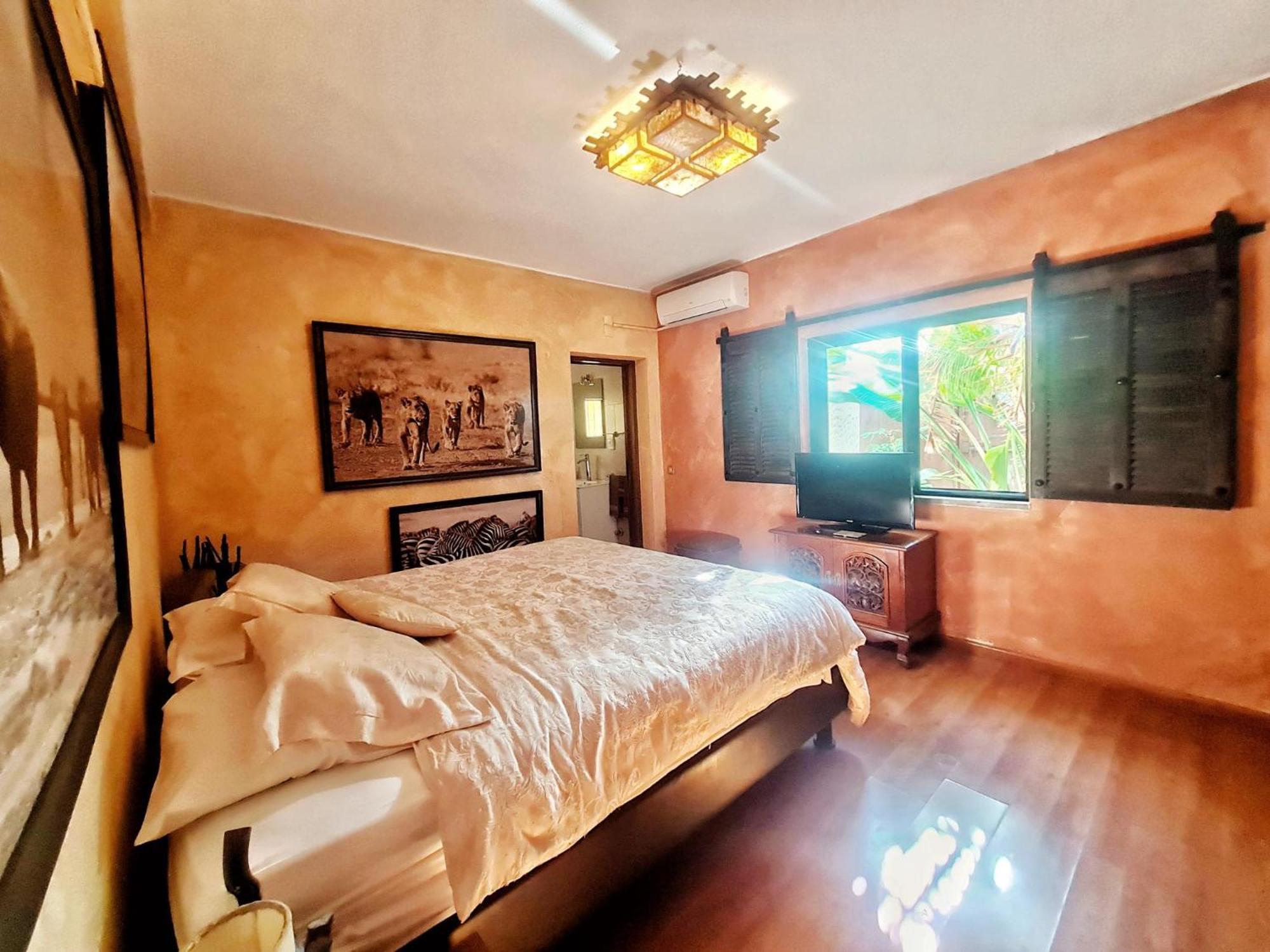 Bed & Breakfast Villa Paraiso - Naturism Optional Adults Only Porches (Algarve)