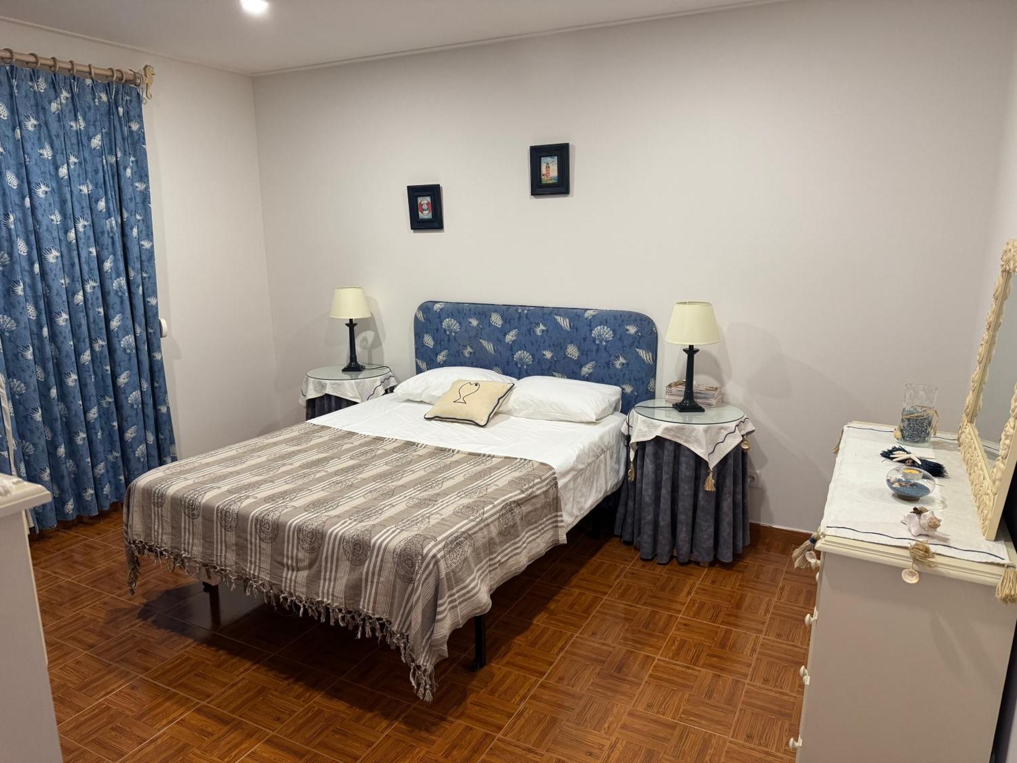 Santa Cruz Apartment *