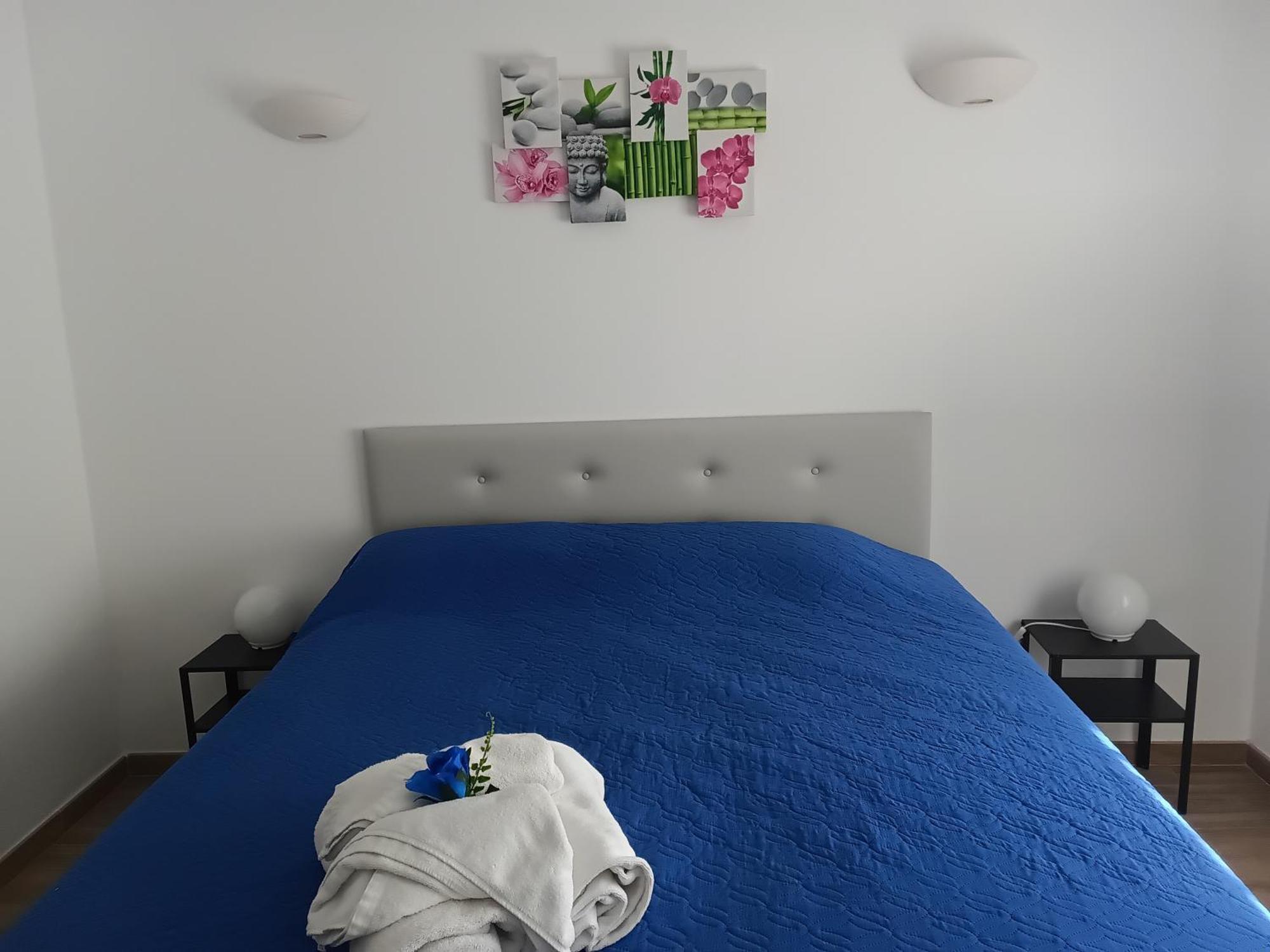 7c Castelo - Casas & Papeis * Armacao de Pera