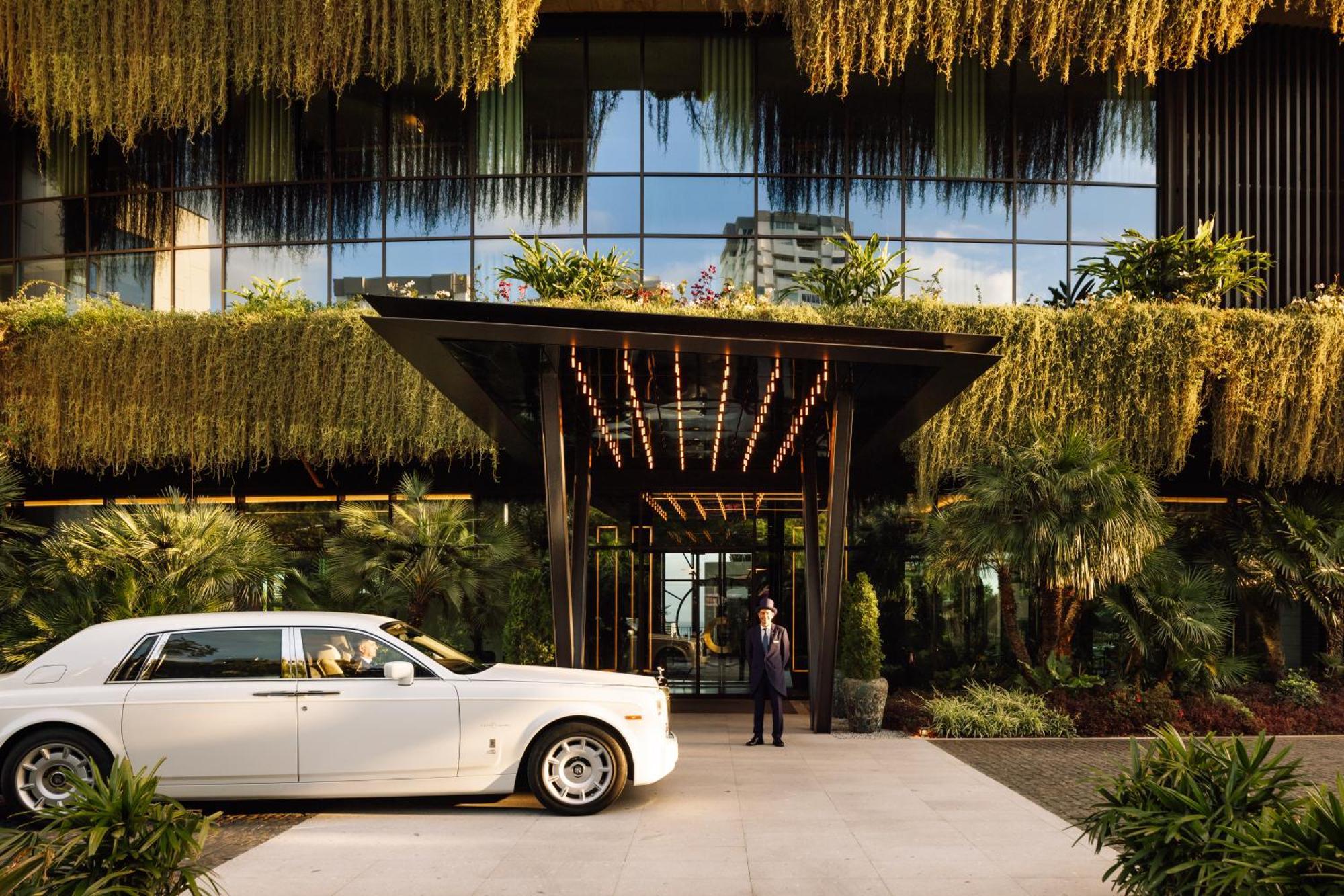 Hotel The Reserve - Within Savoy Palace - The Leading Of The World