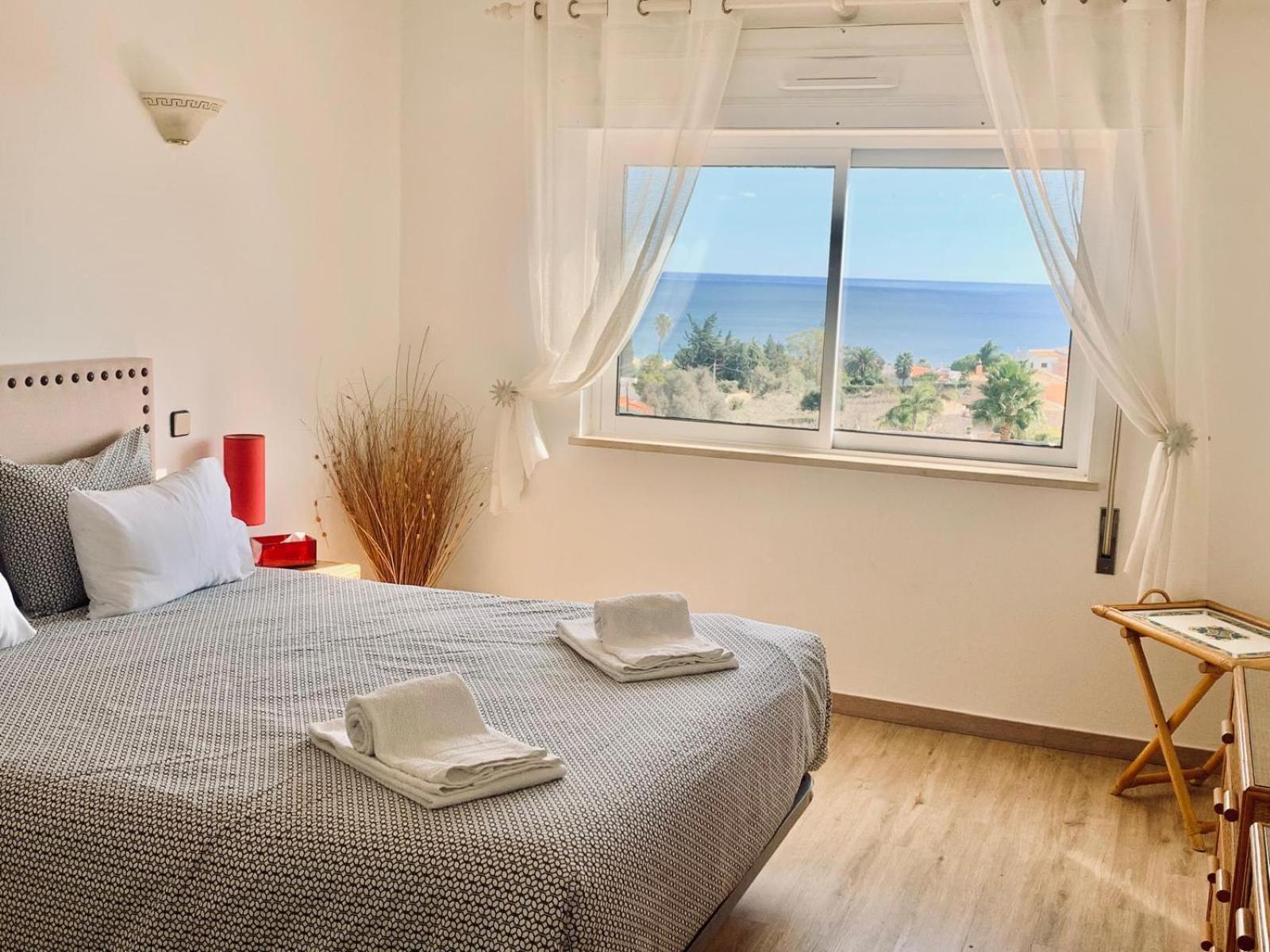 Dreamy Sea View With Access To Private Pool & Stunning Rooftop Apartment *