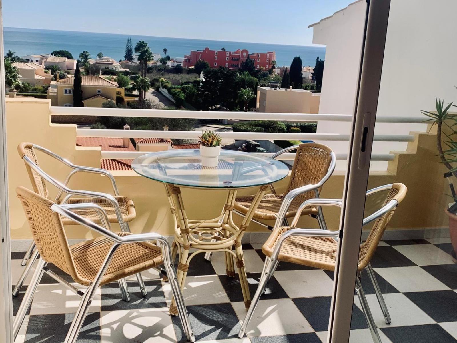 Dreamy Sea View With Access To Private Pool & Stunning Rooftop *