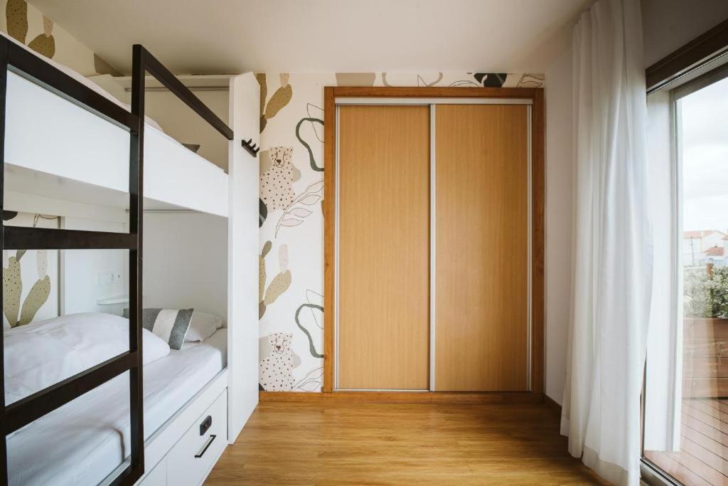 The Salty Pelican Yoga & Surf Retreat Hotel Peniche