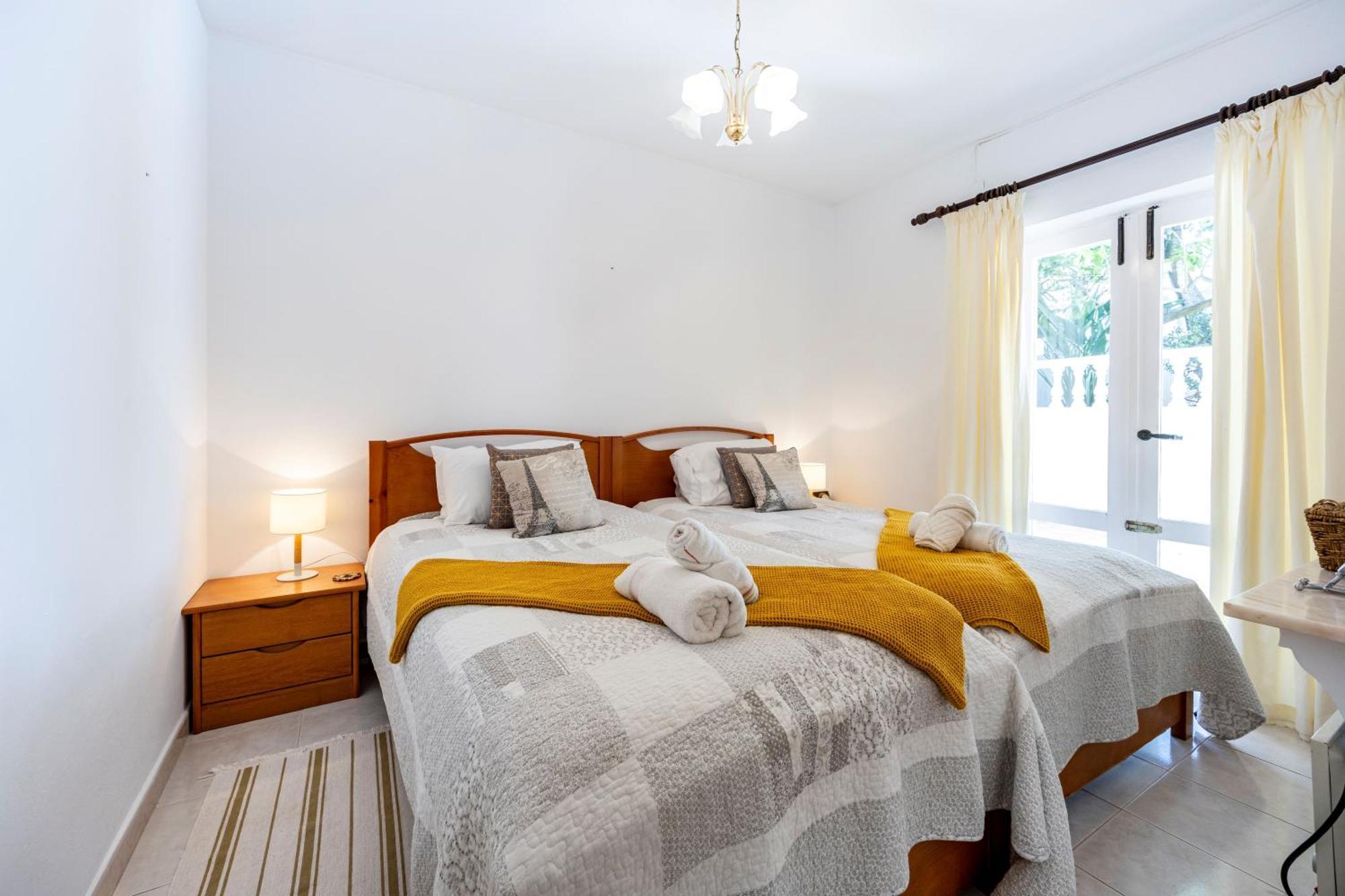 Coolhouses Algarve Luz,3 Bed Townhouse, Lovely Sea View, Walking Distance To Beach, Casa 24 Lbc * Praia Da Luz