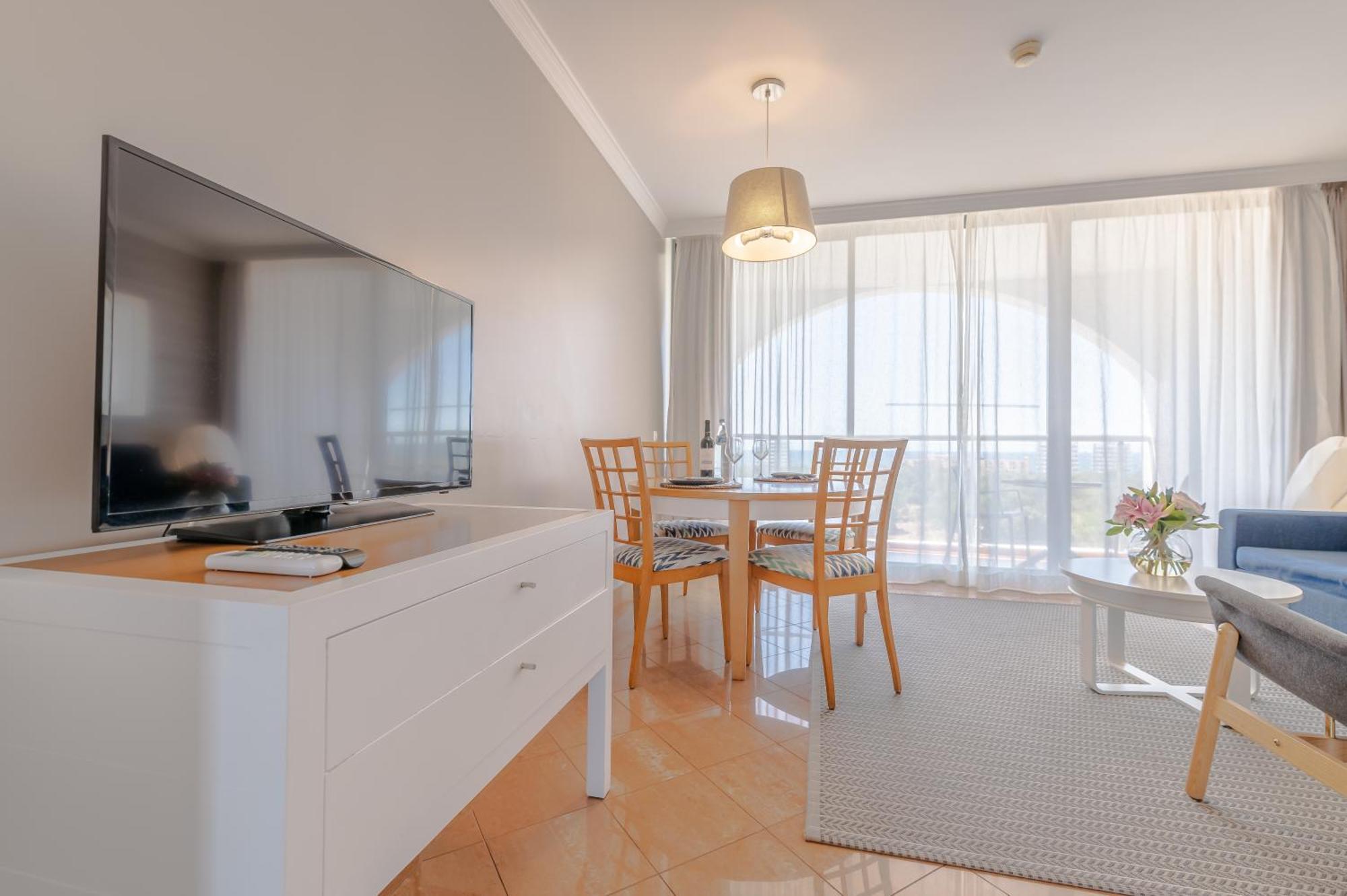 Aparthotel Pestana Park 4*