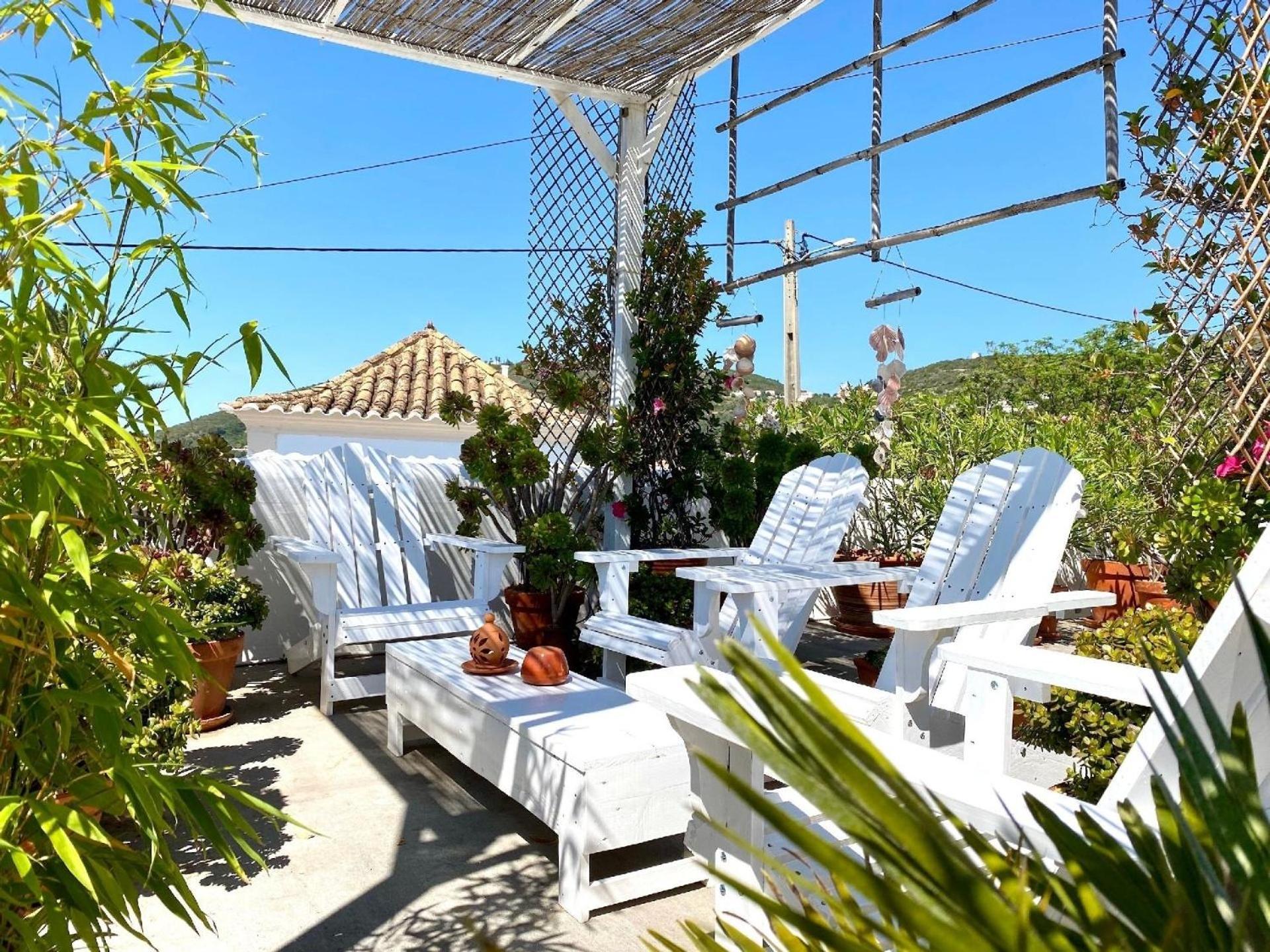 In * Santa Barbara de Nexe