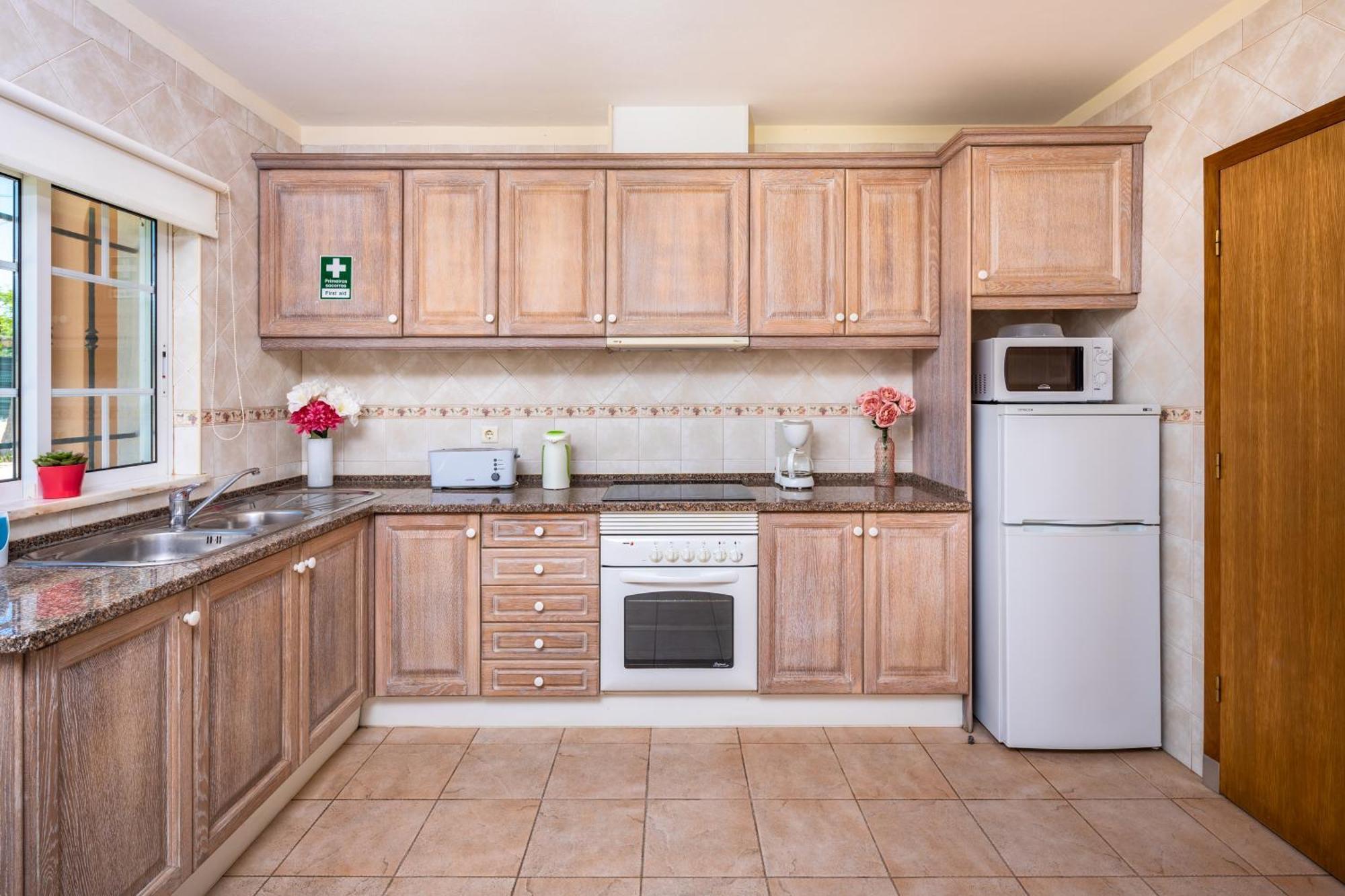 Apartment Monte Dos Avos, By Algarveblossom Albufeira