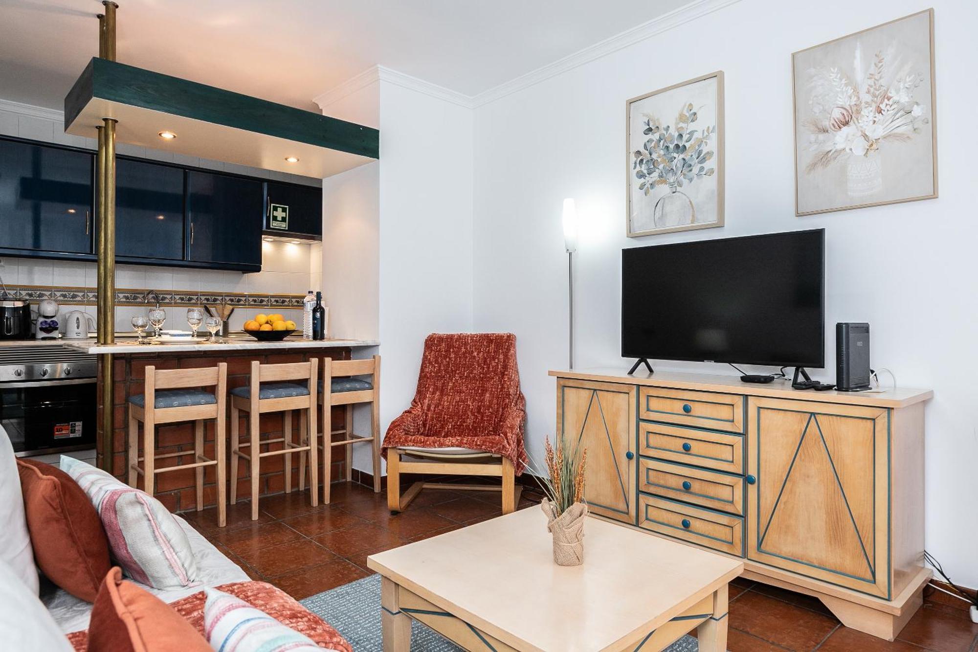 Parque Dos Reis Apartment *