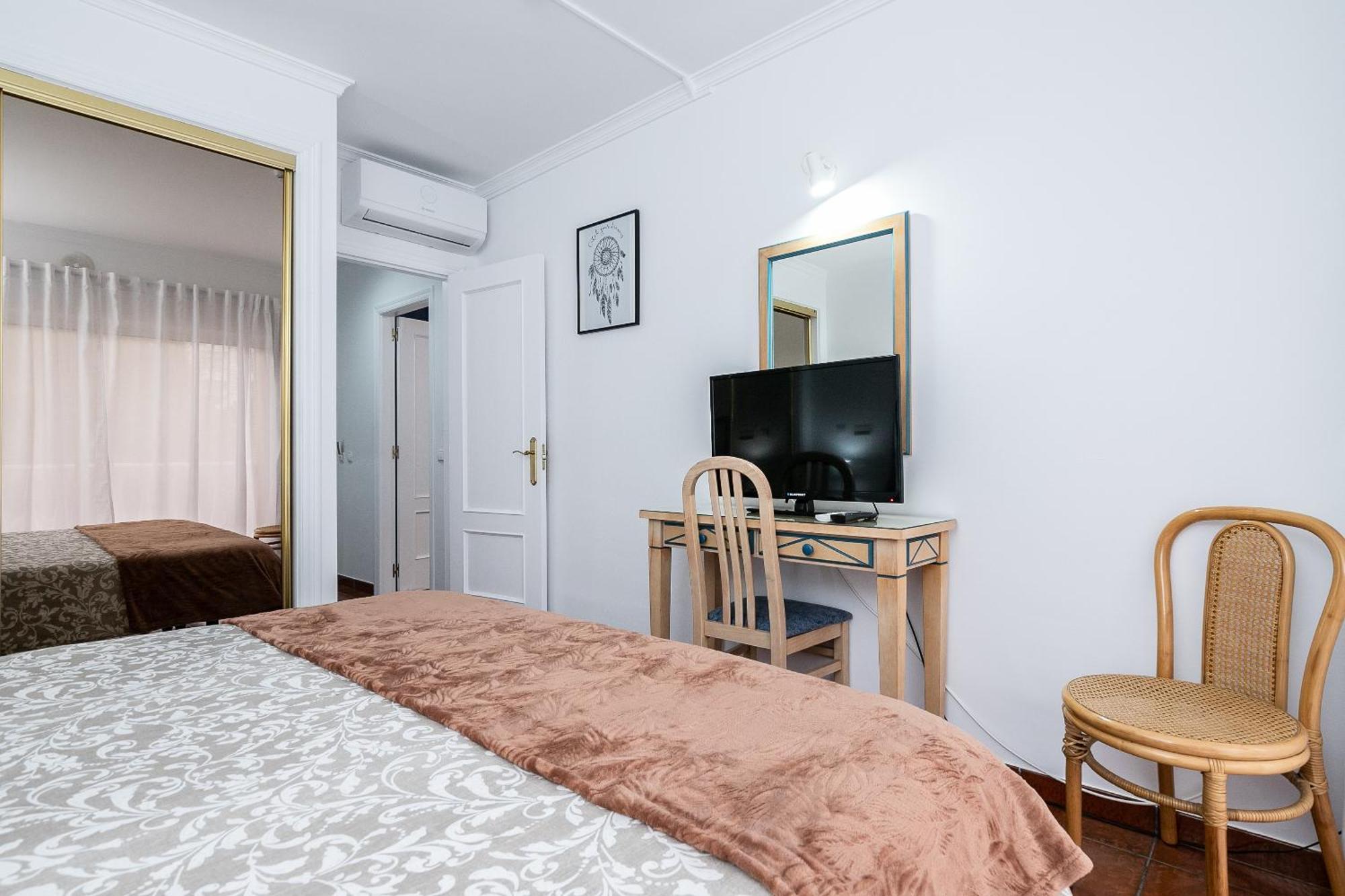 Parque Dos Reis Apartment *