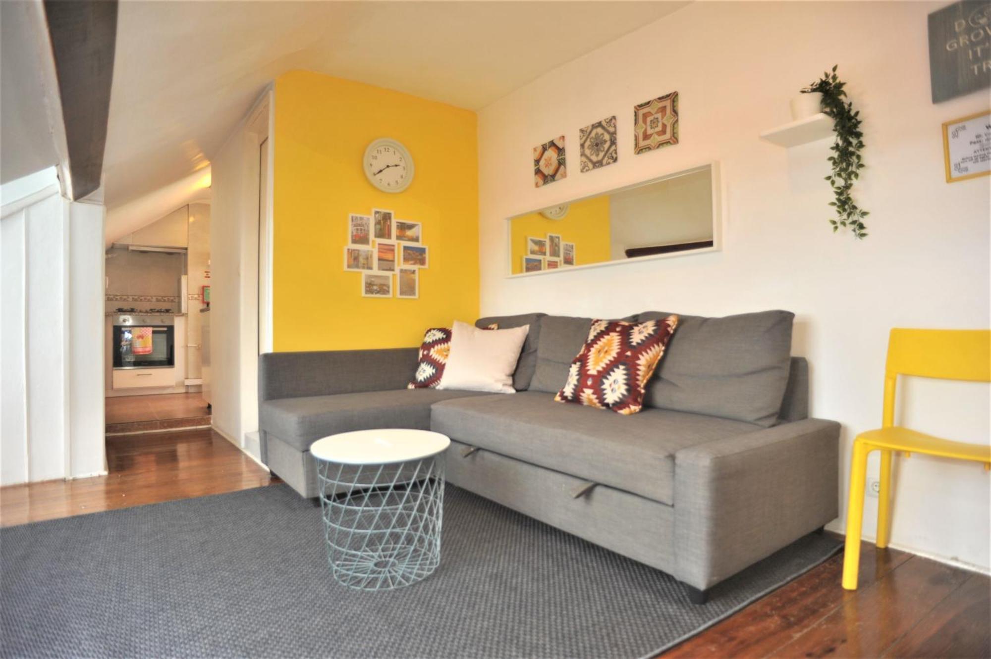 Santos - Upper Loft With River View Lisbon